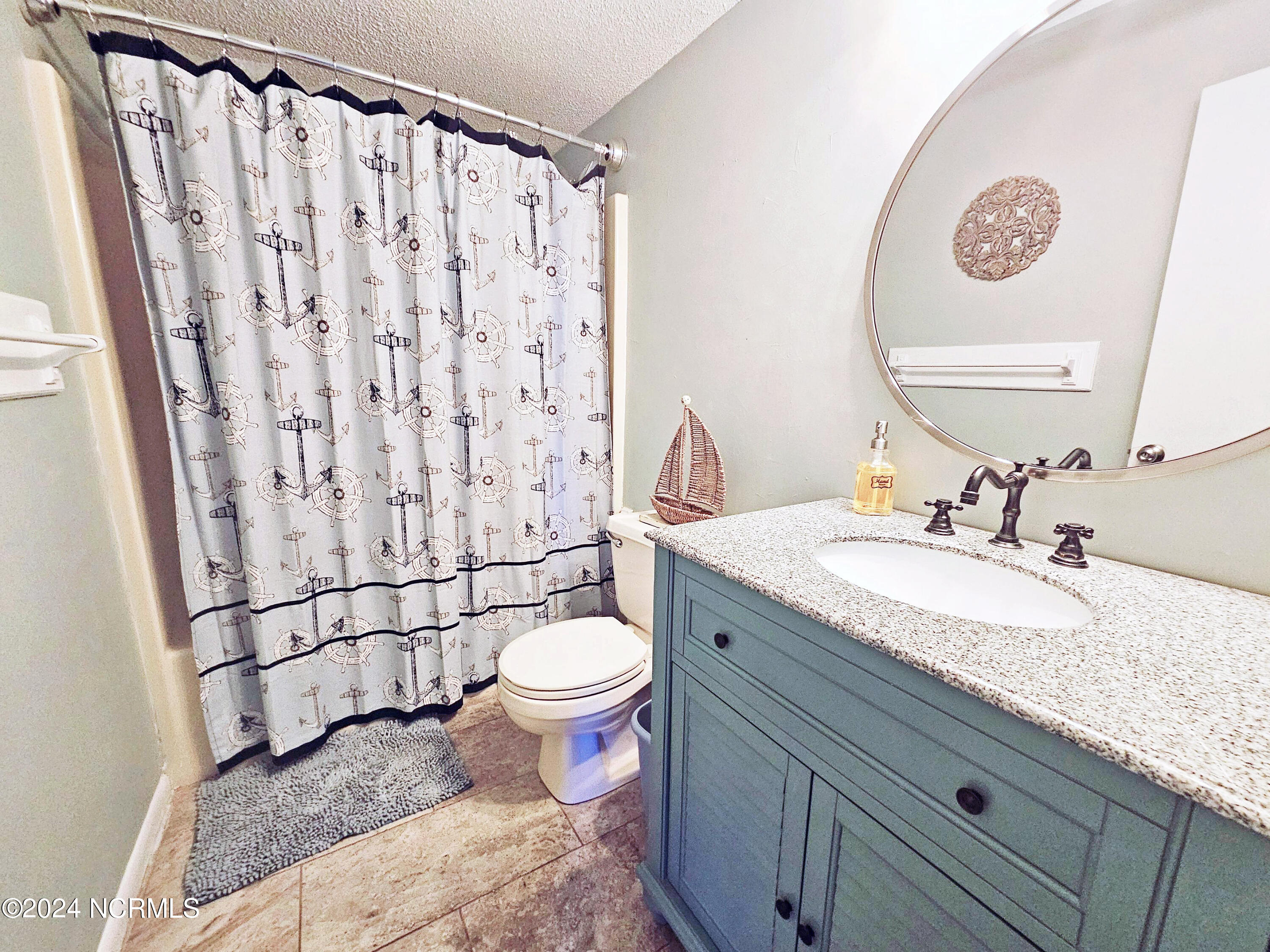 100433056 | Photo 15