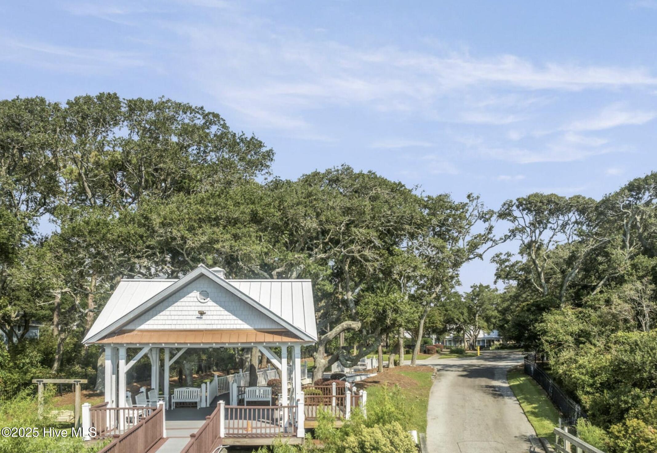 100485467 | Photo 62