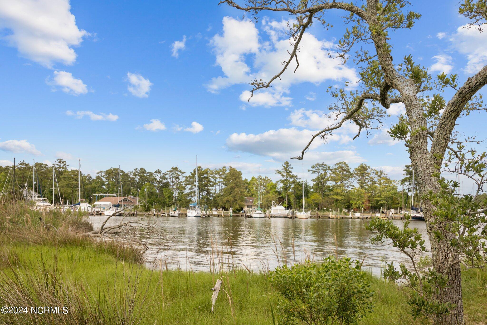 1210 Neuse Drive, Oriental, NC, 28571