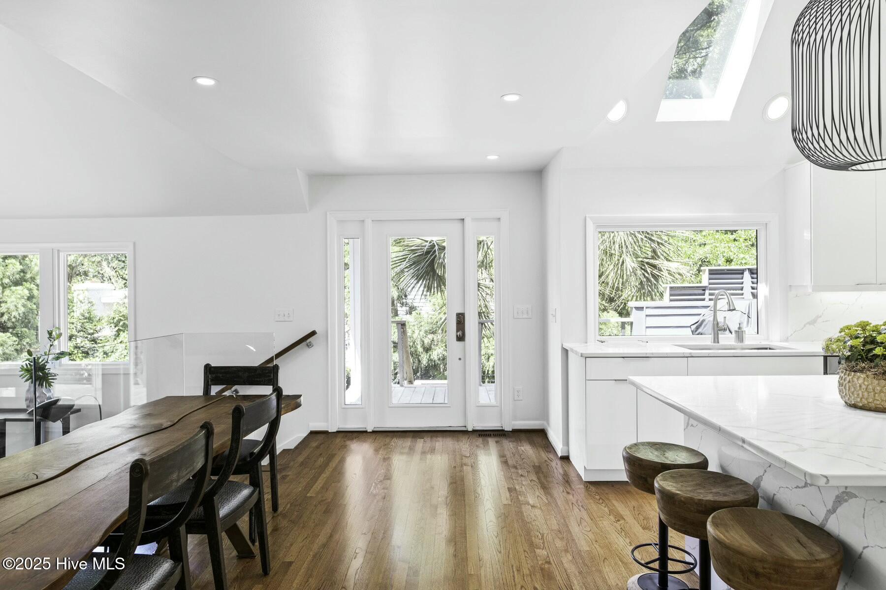 100555228 | Photo 20