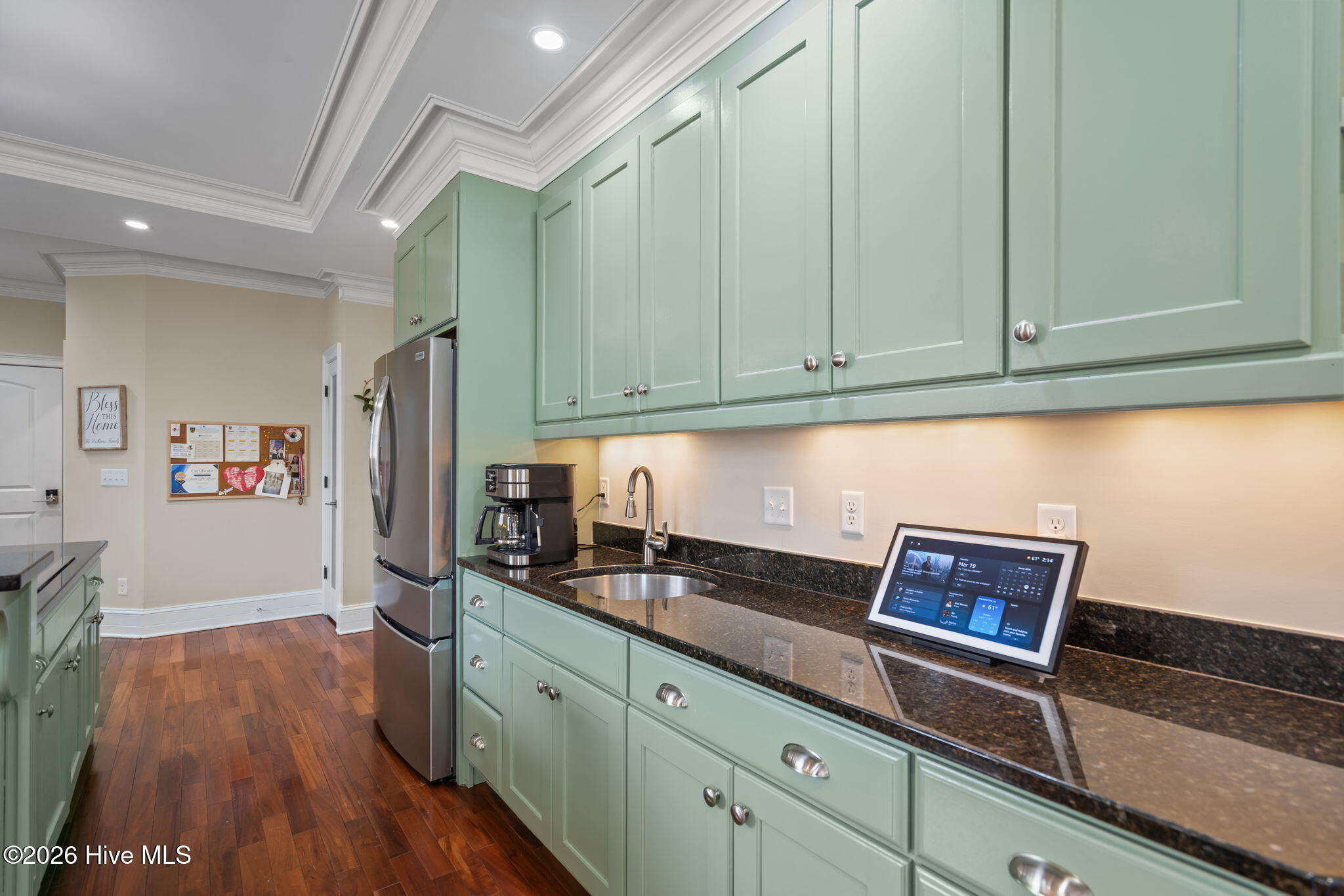 100561937 | Photo 29