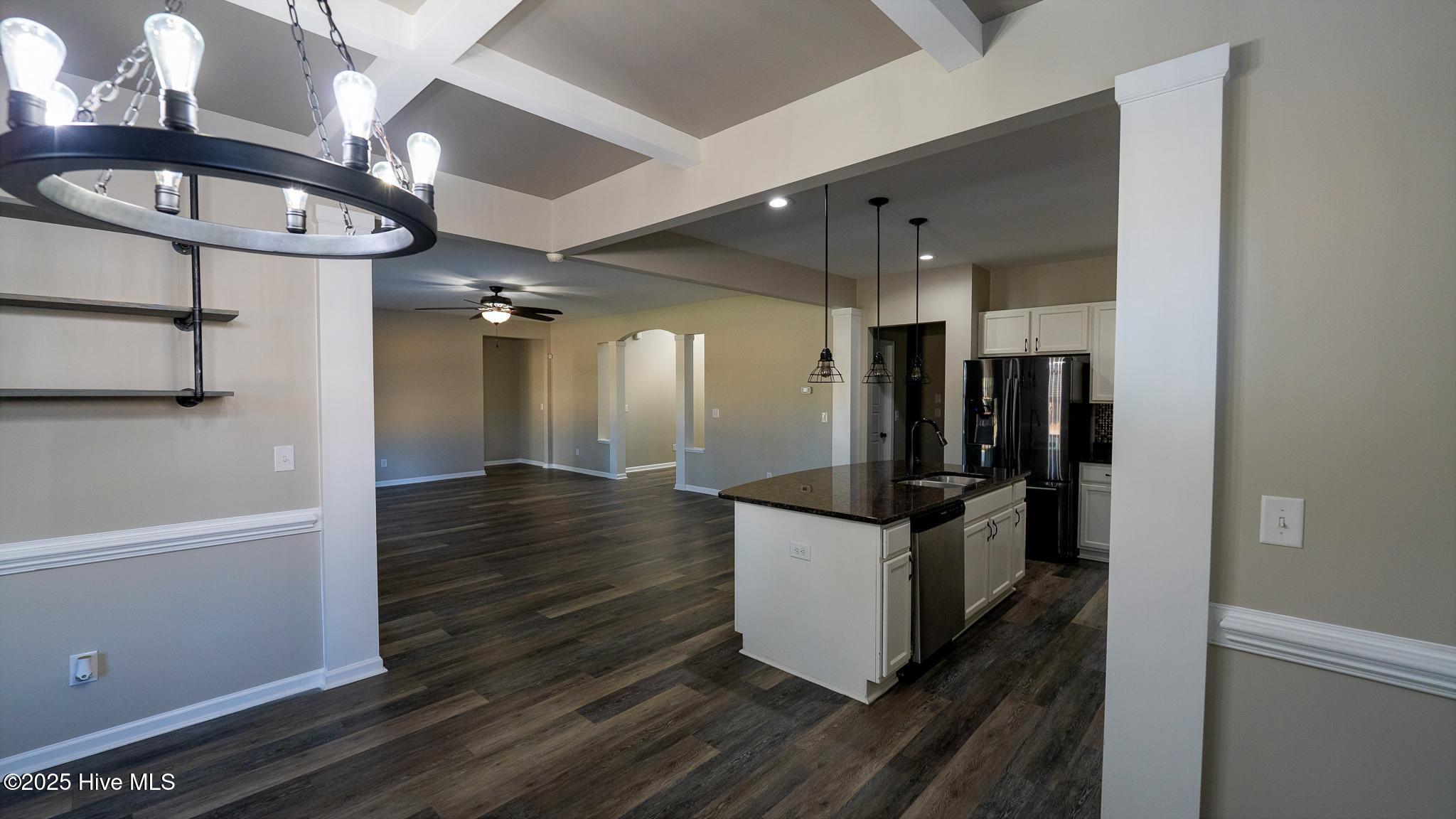 100545040 | Photo 20