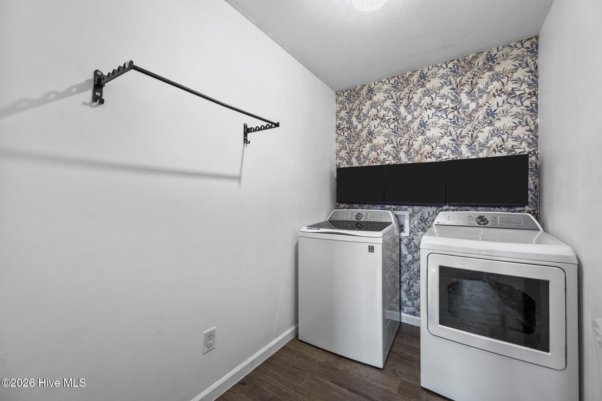 100556653 | Photo 32