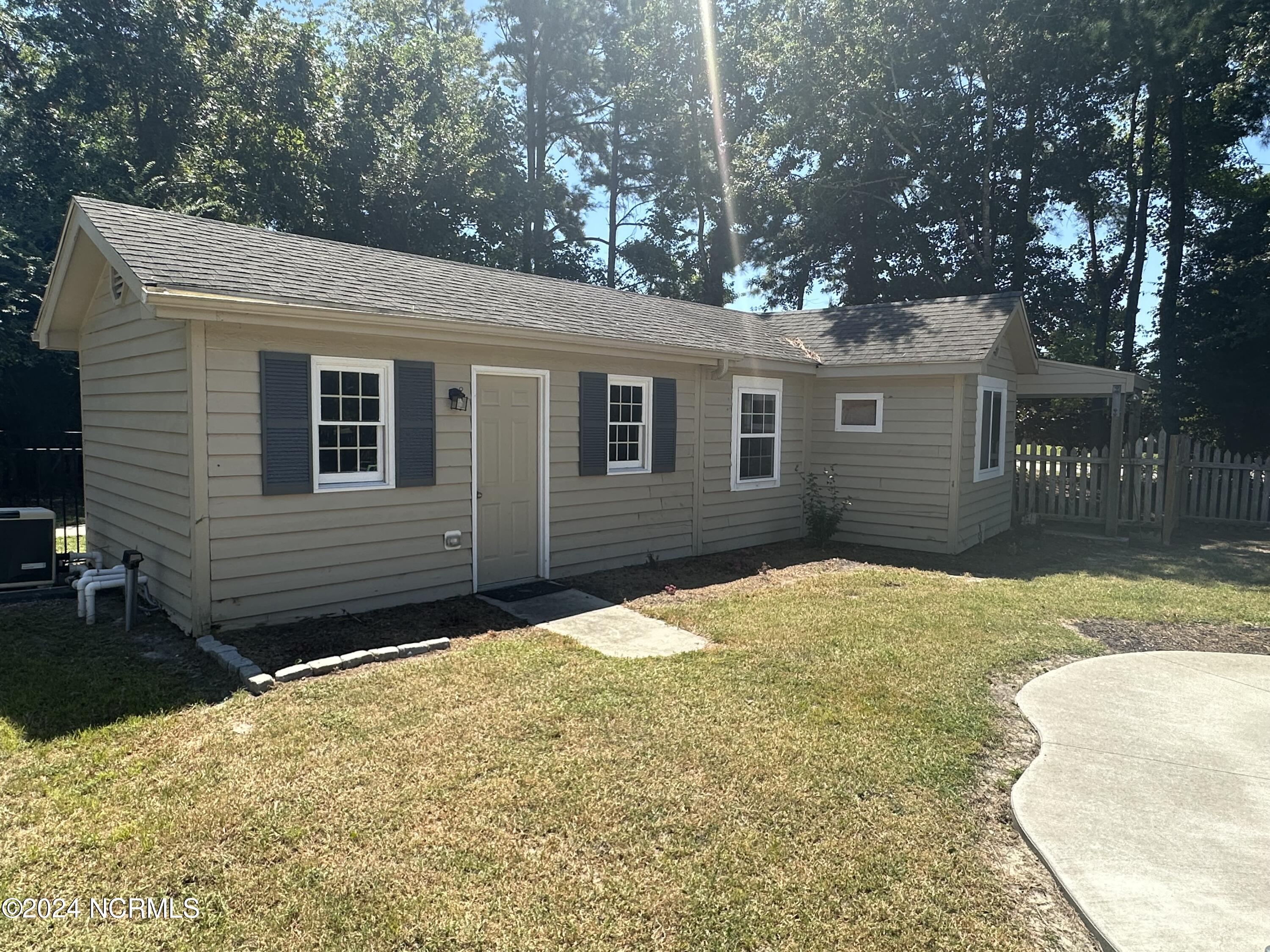 100463313 | Photo 47