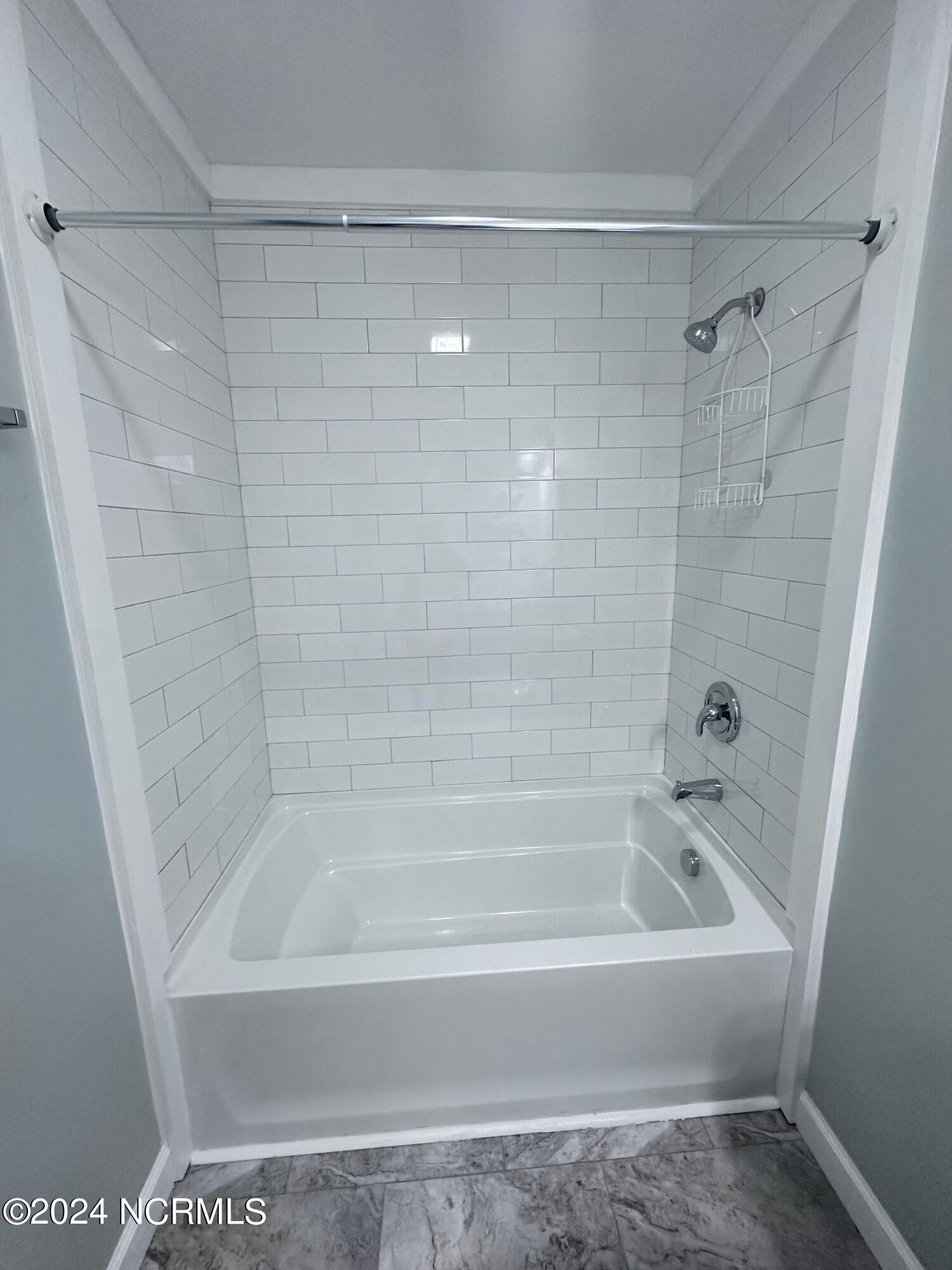 100563829 | Photo 10