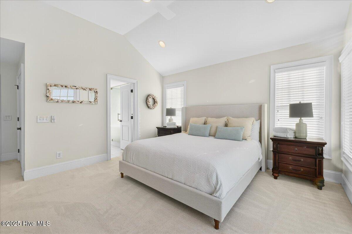 100540926 | Photo 33