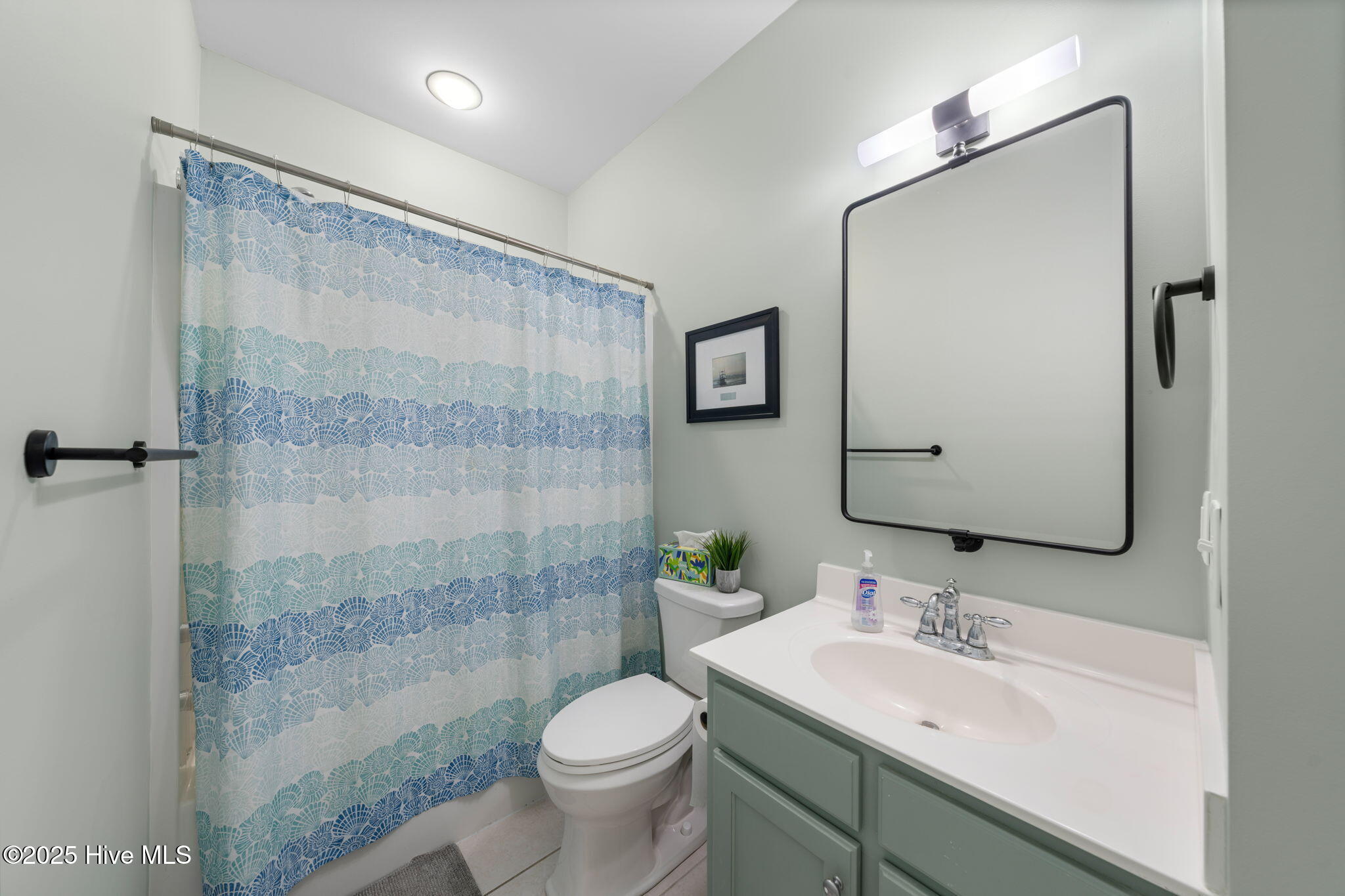 100526205 | Photo 48