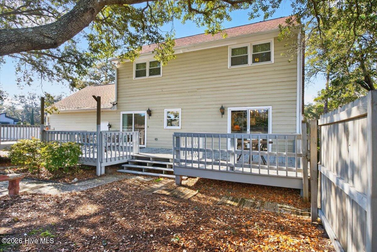 100549781 | Photo 48