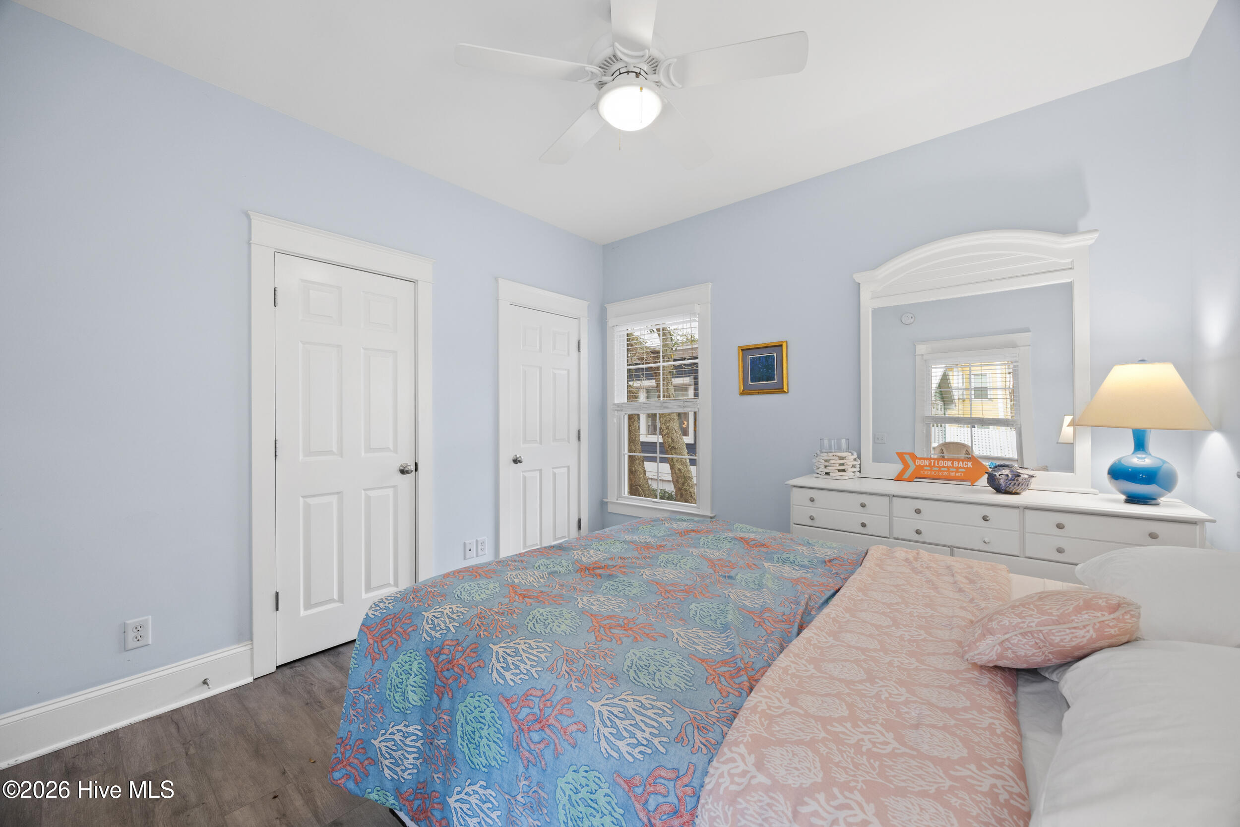 100555680 | Photo 23