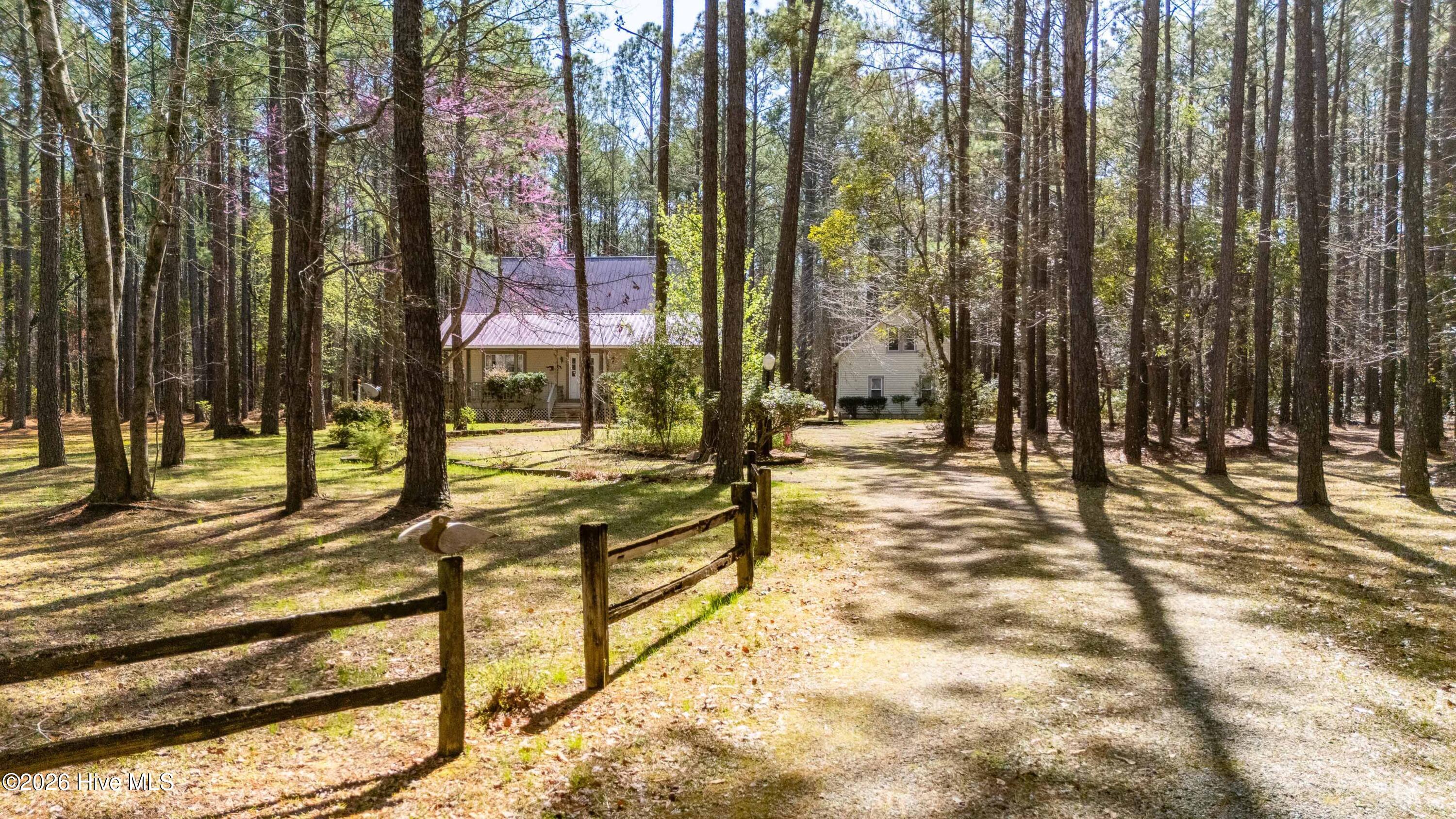 427 Bay Shores Road,Merritt