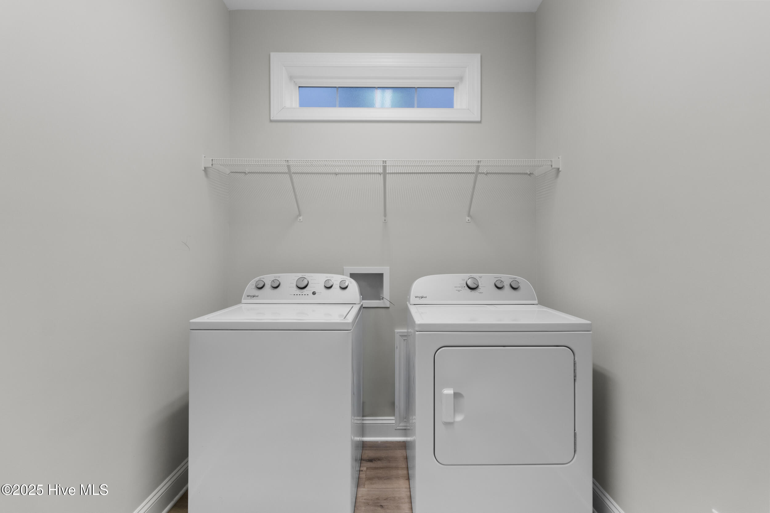 100561521 | Photo 17