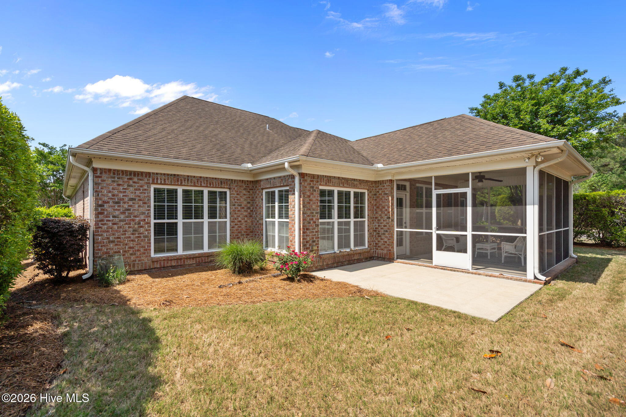 100568496 | Photo 42