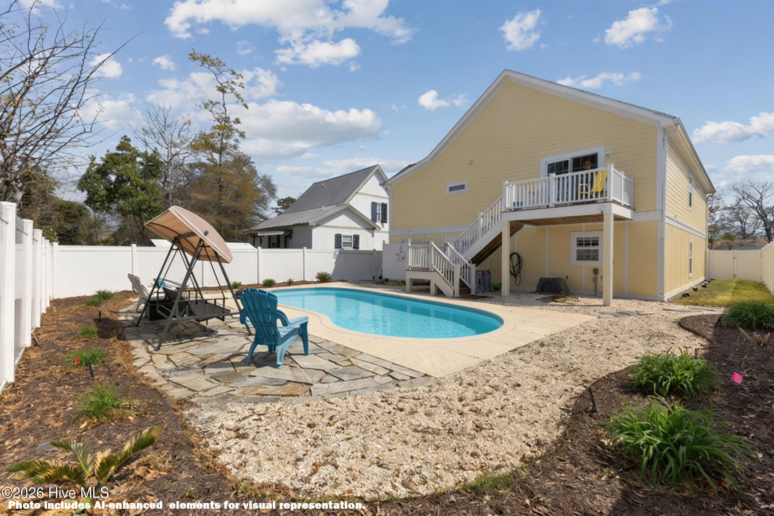 100564508 | Photo 61