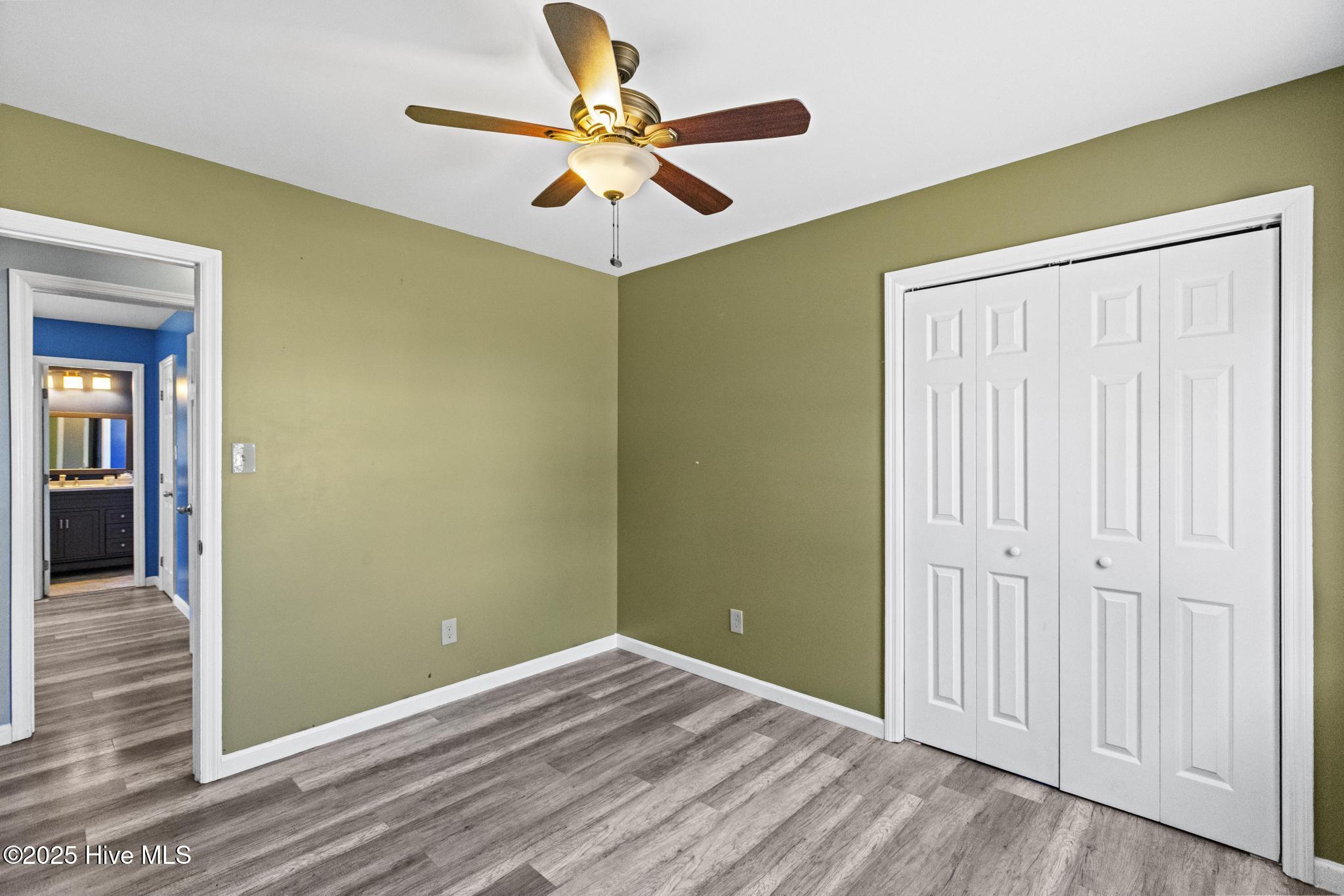 100547038 | Photo 15