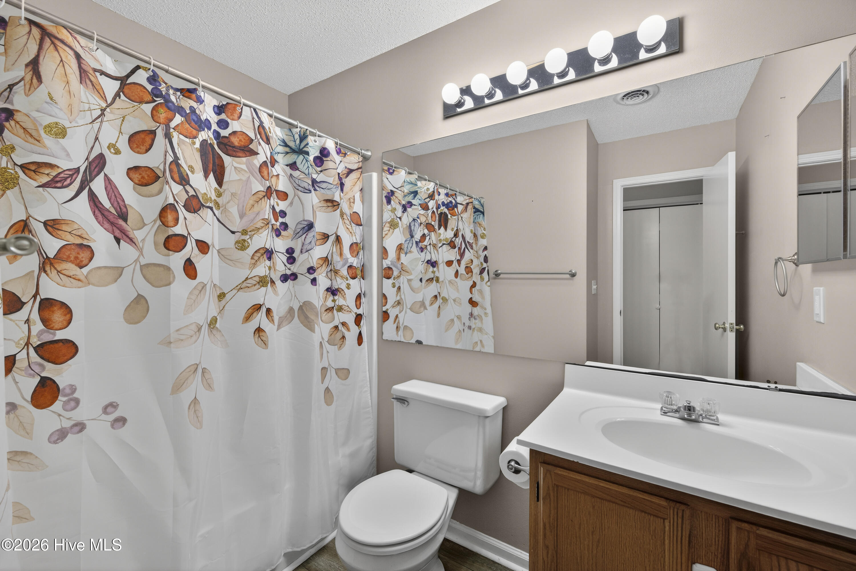 100563145 | Photo 20