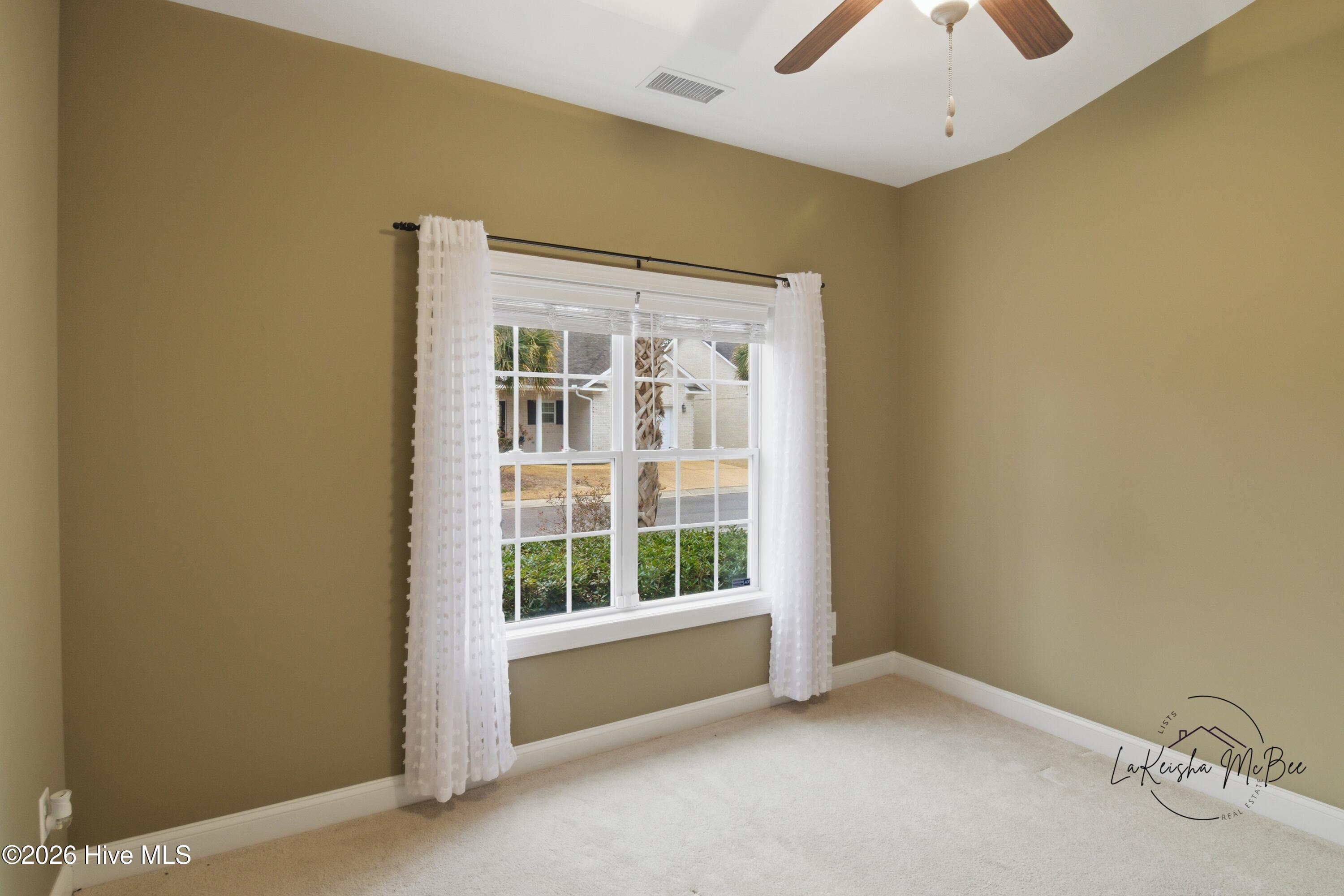 100553609 | Photo 25