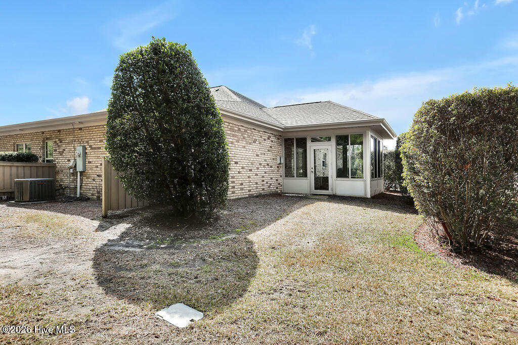 100558712 | Photo 34