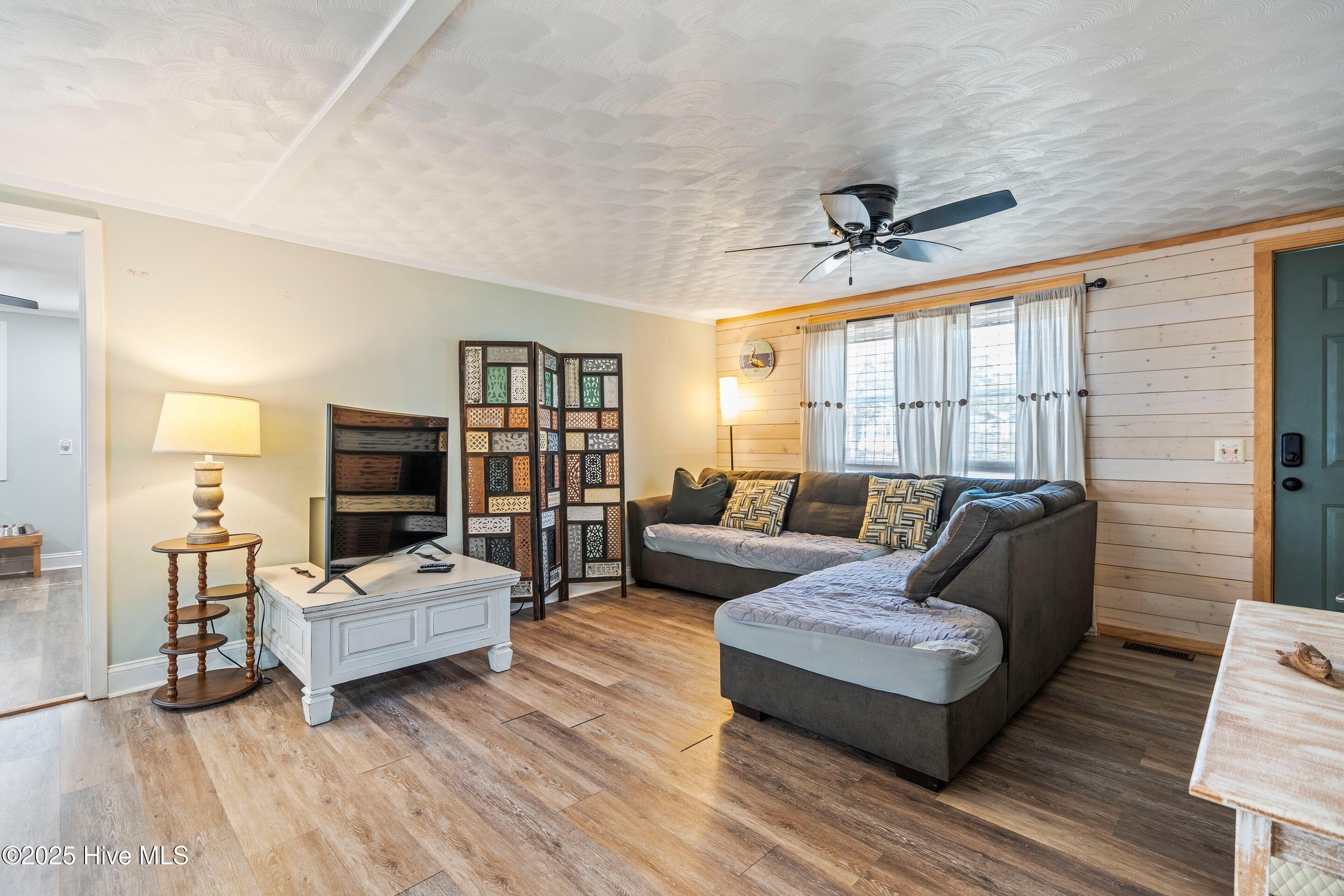 Homes for sale in Oak Island, NC | 314 Ne 75Th St, Oak Island, NC 28465 | MLS# 100535367