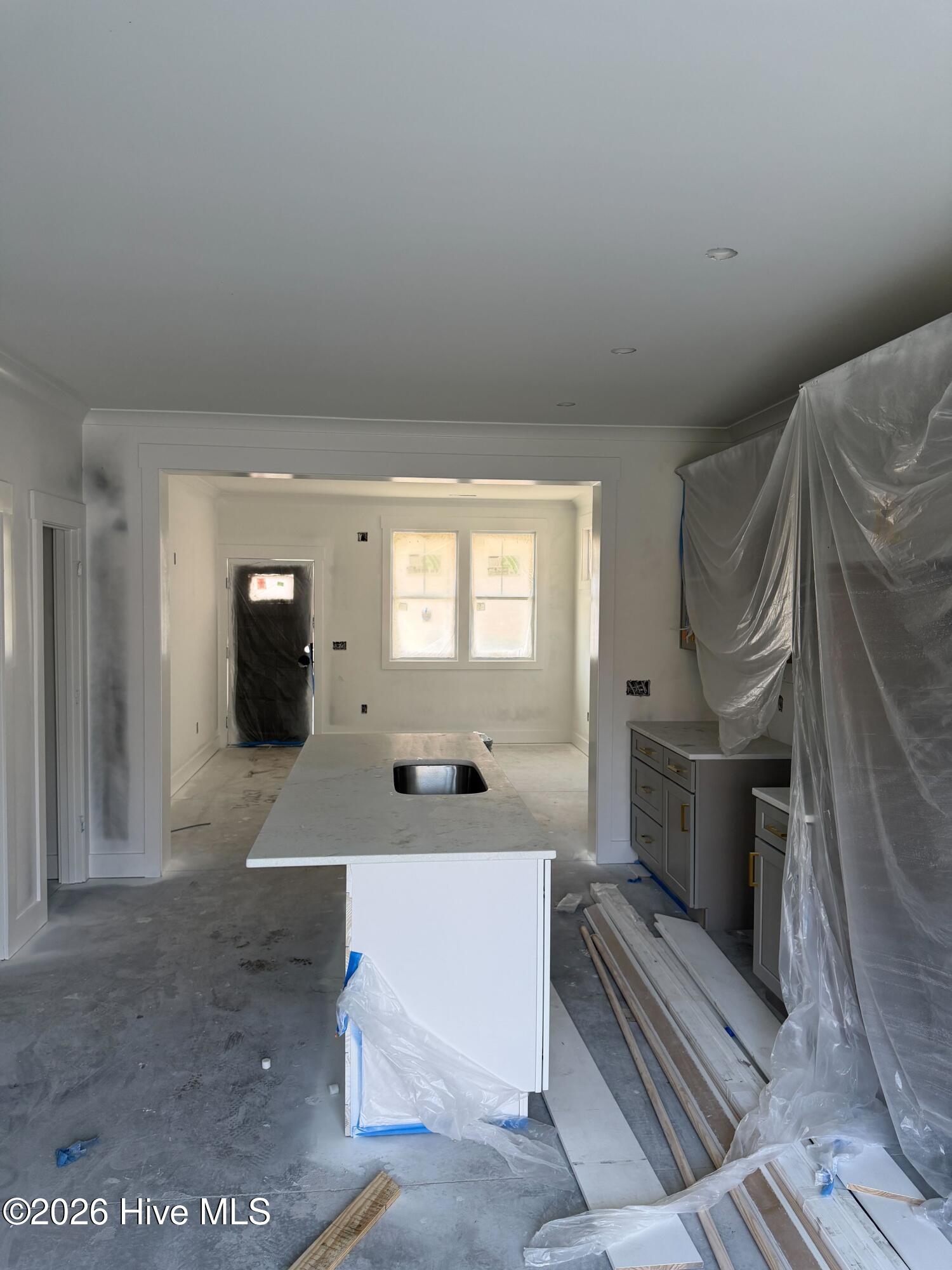 100565191 | Photo 12