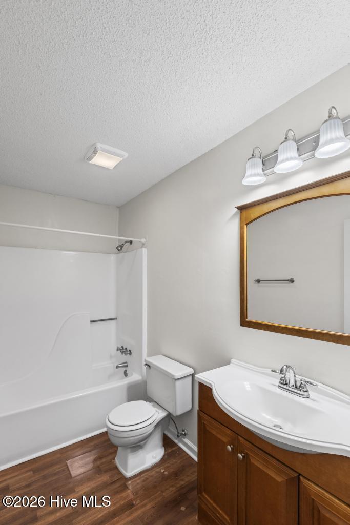 100547595 | Photo 15