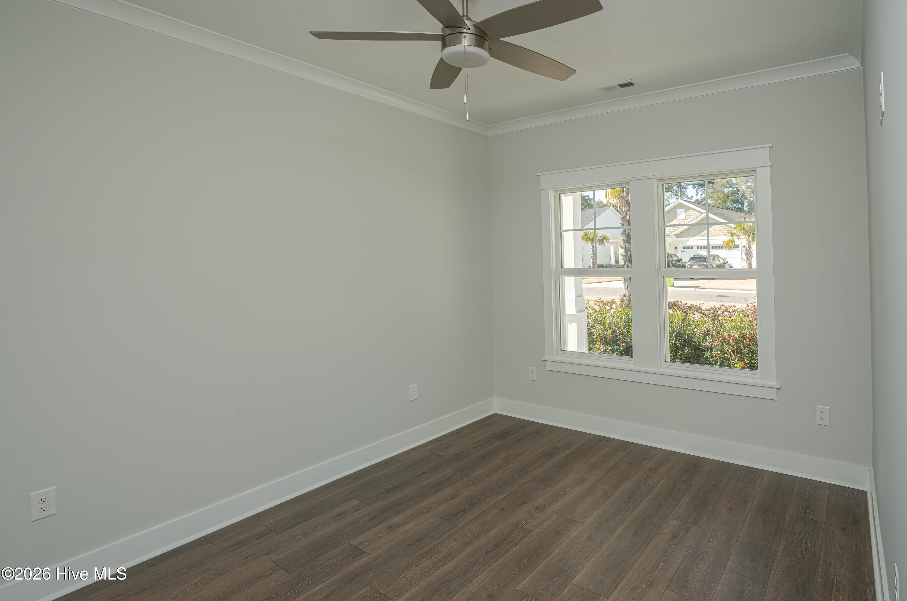 100553320 | Photo 31