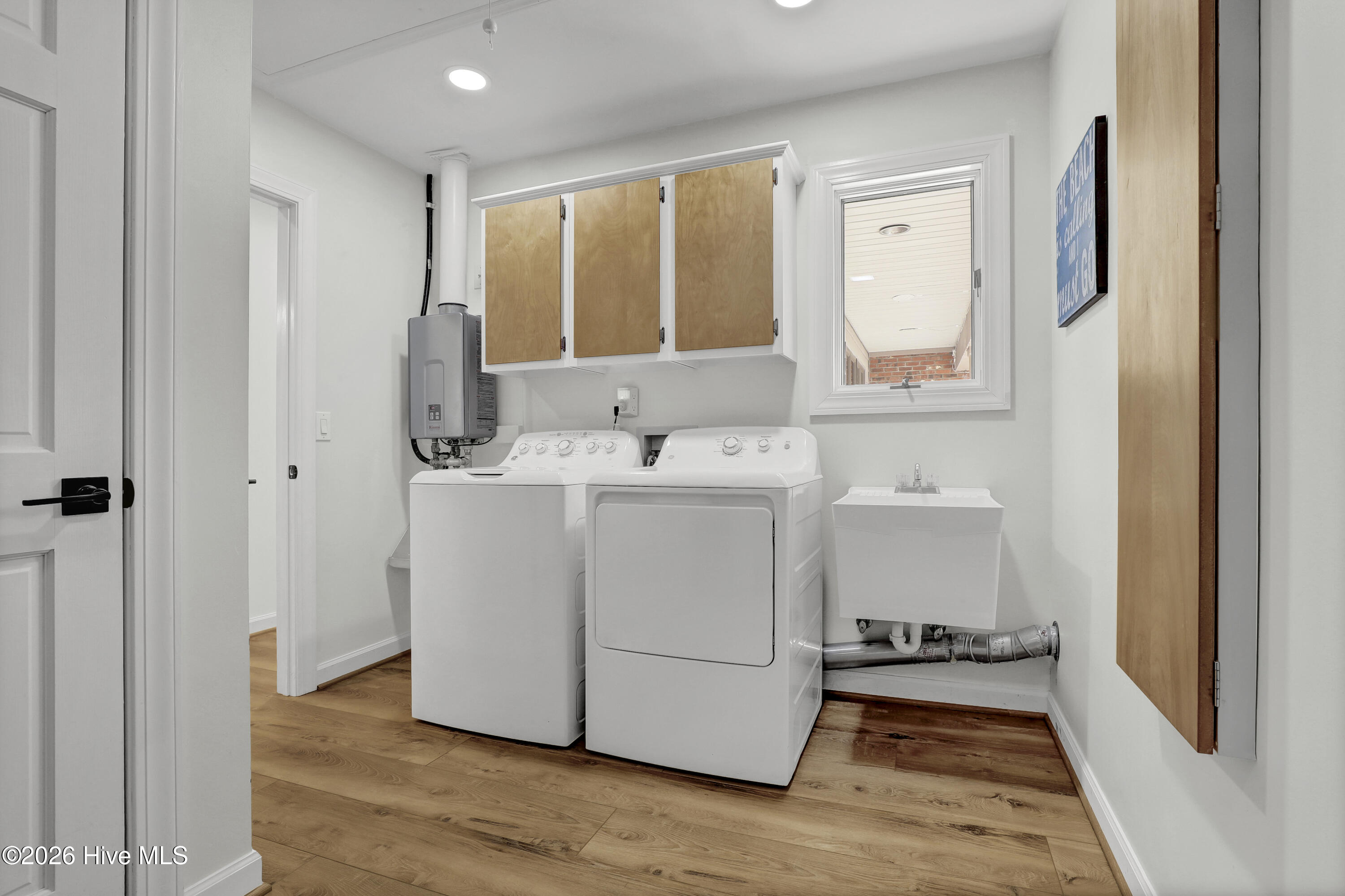 100548794 | Photo 21