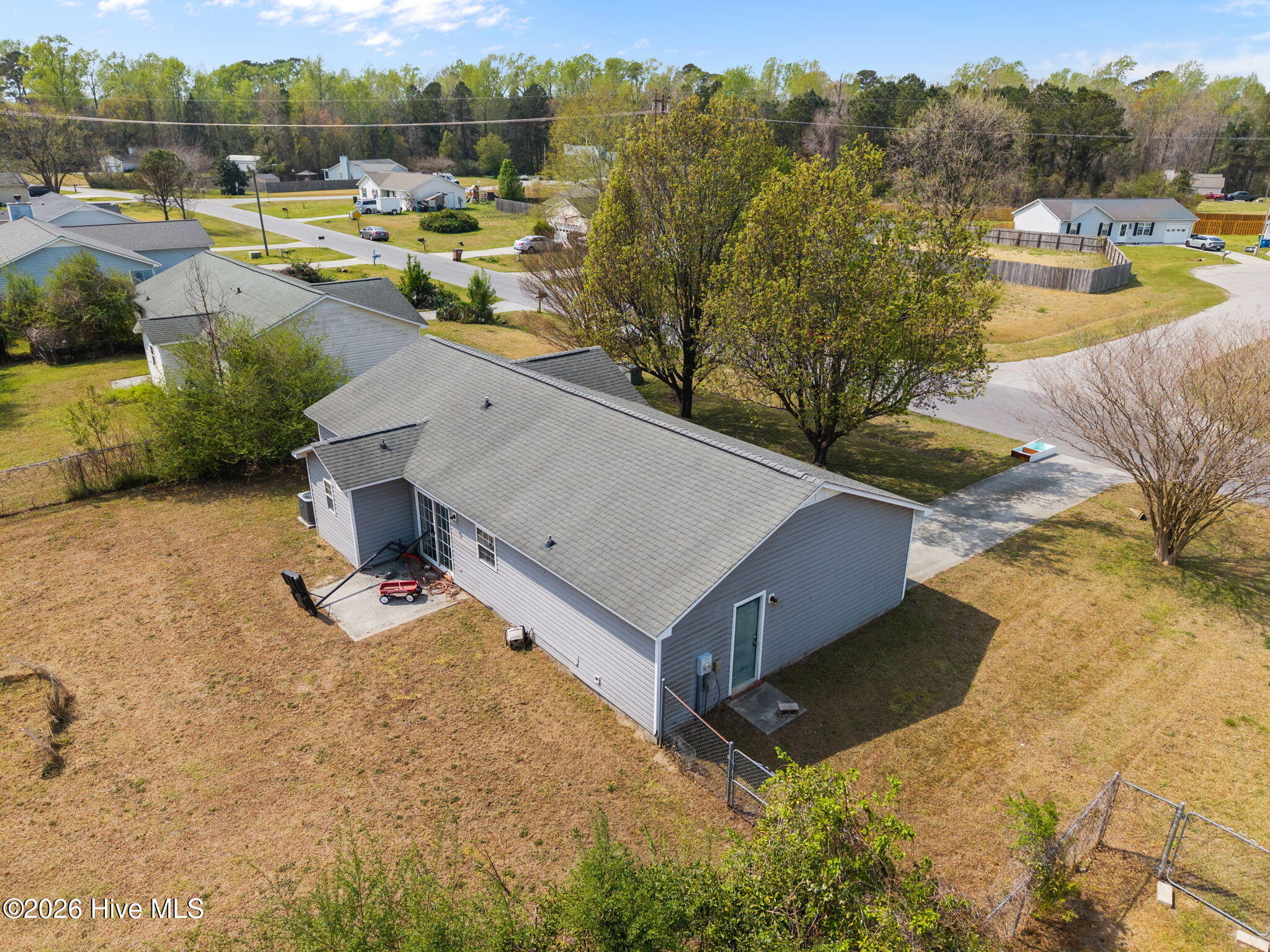 100562262 | Photo 26