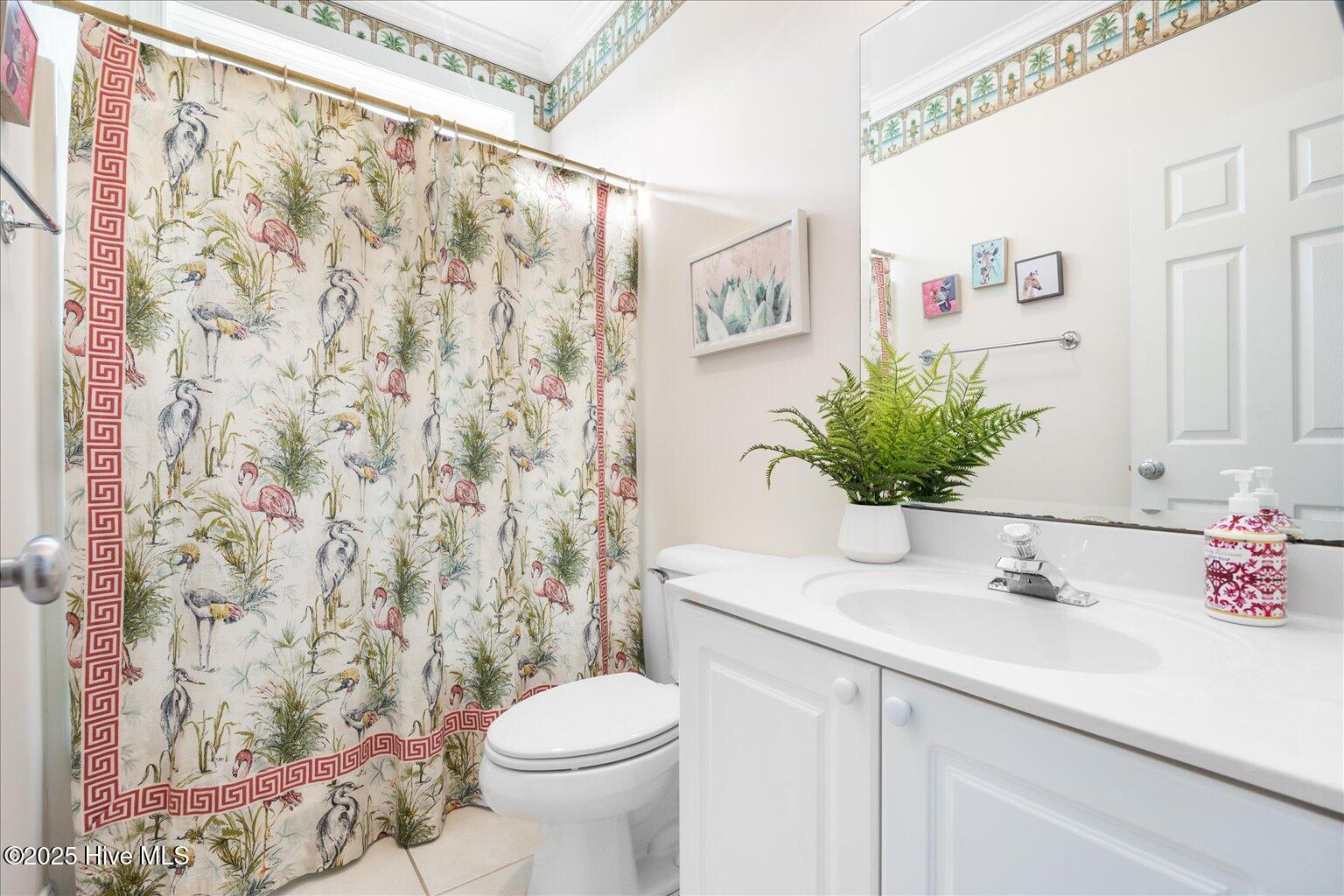 100532756 | Photo 24