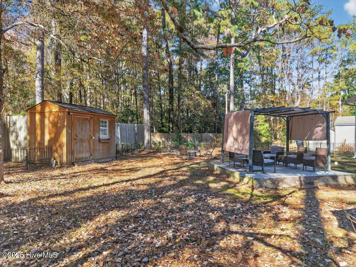 100542492 | Photo 35