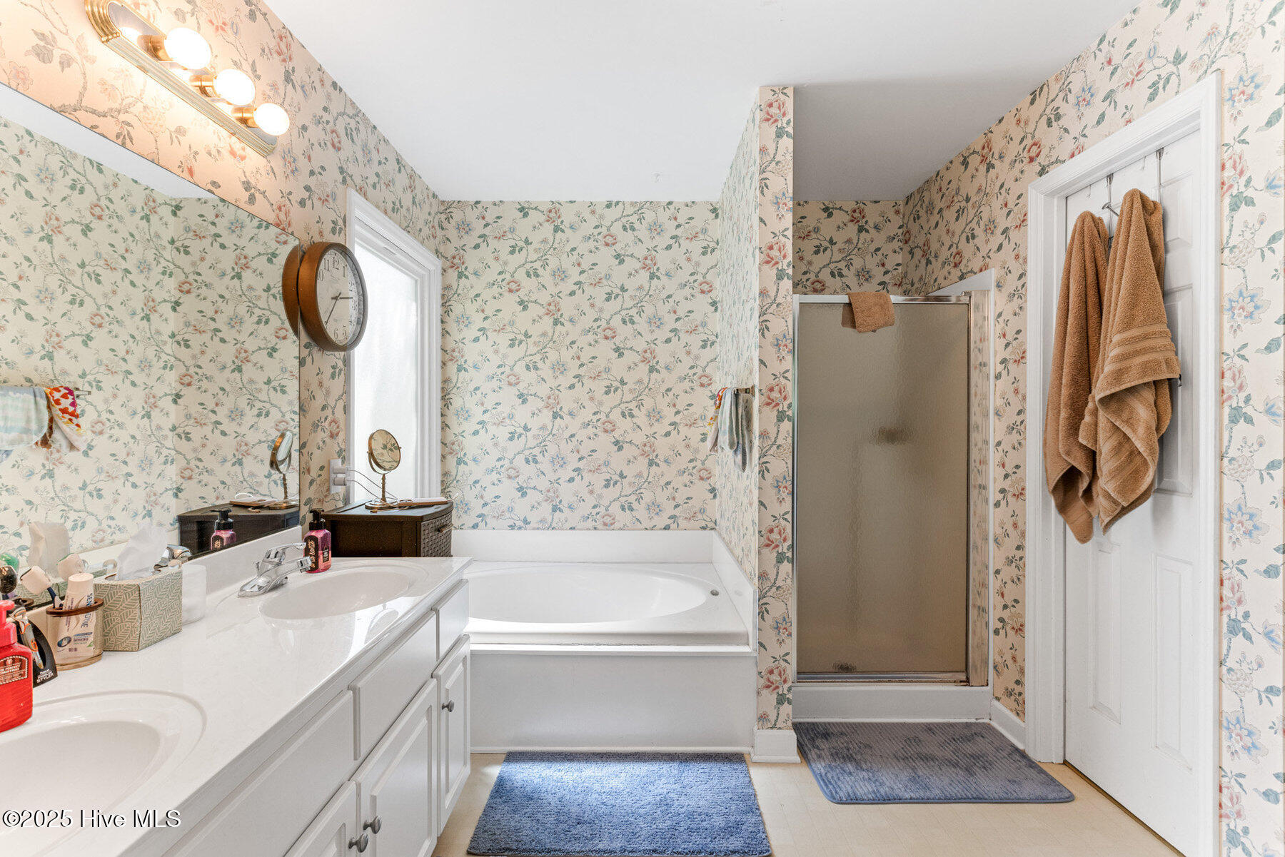 100505996 | Photo 27