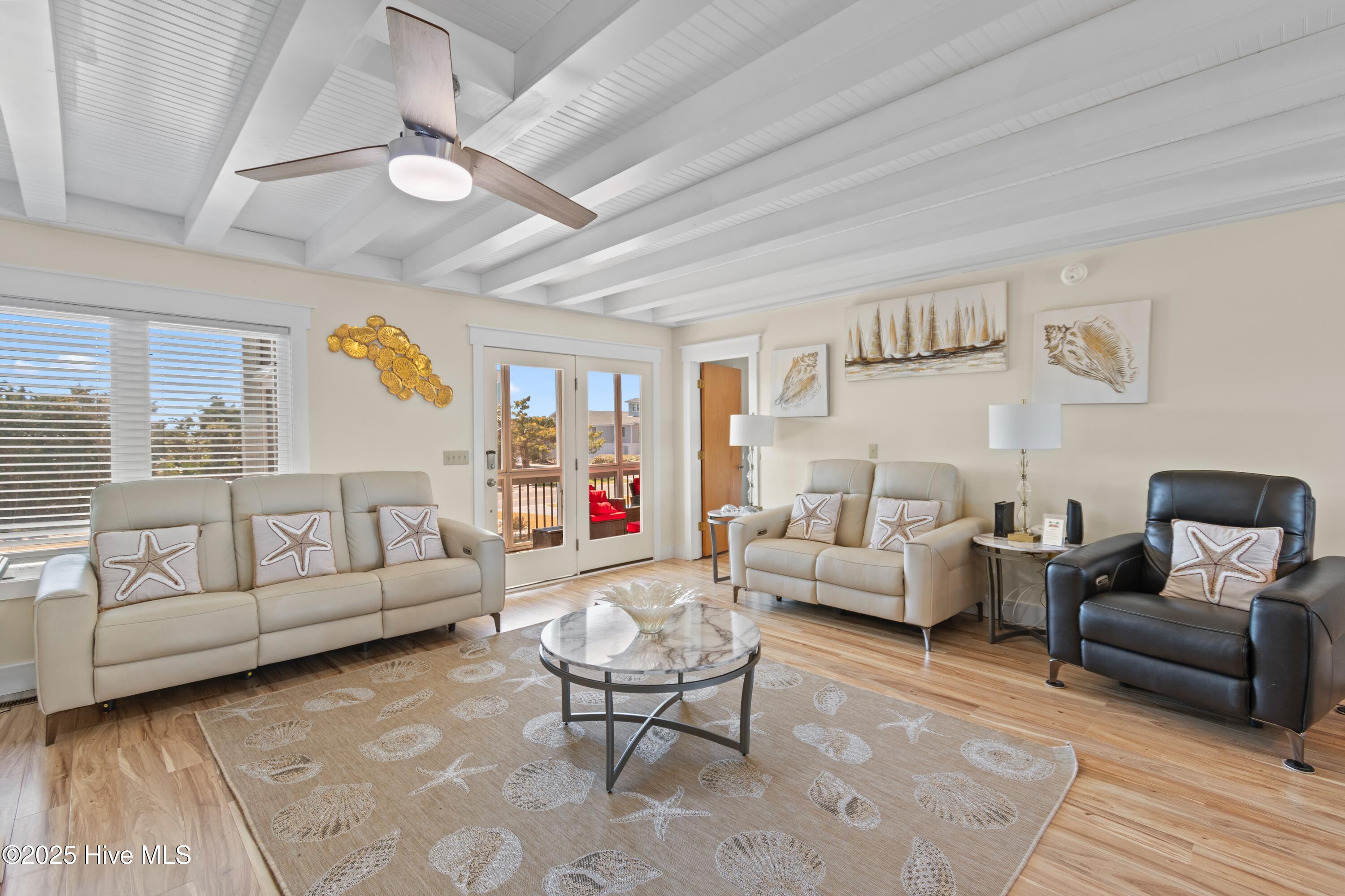 100494024 | Photo 14