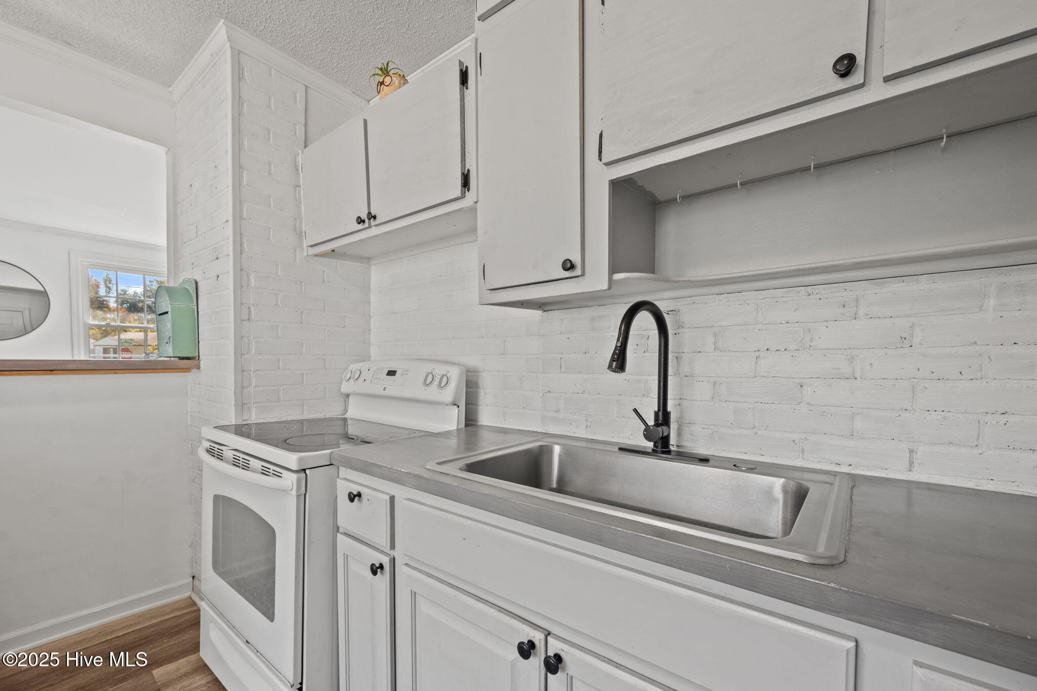 100538692 | Photo 16