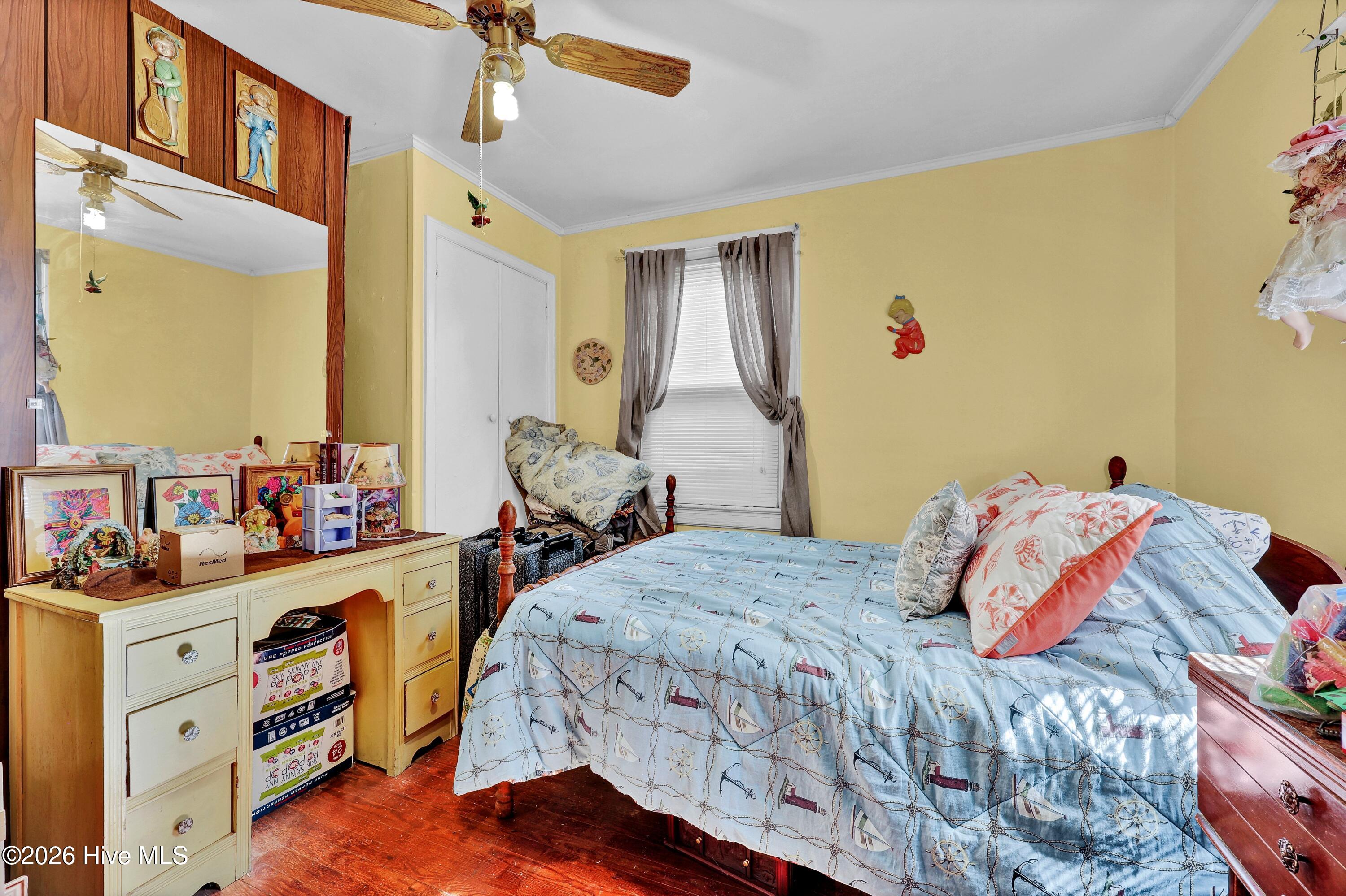 100569876 | Photo 15