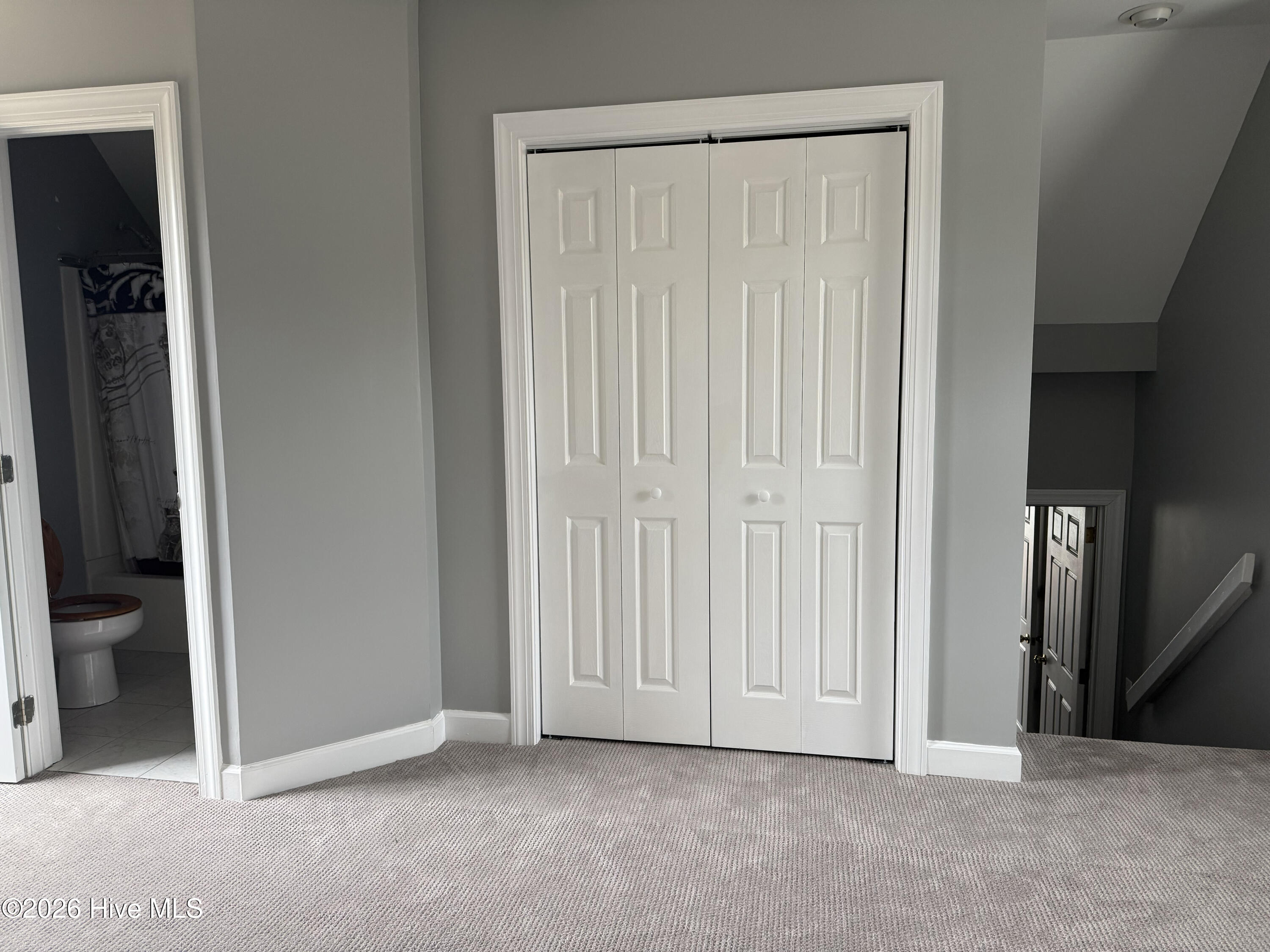 100556880 | Photo 24