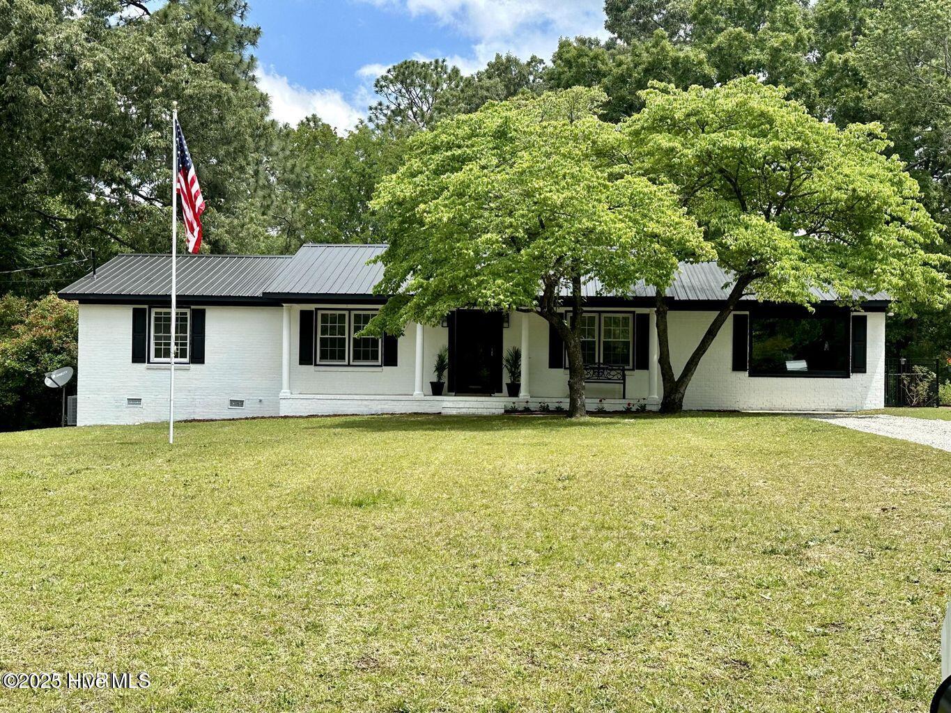 611 E L Ives Drive