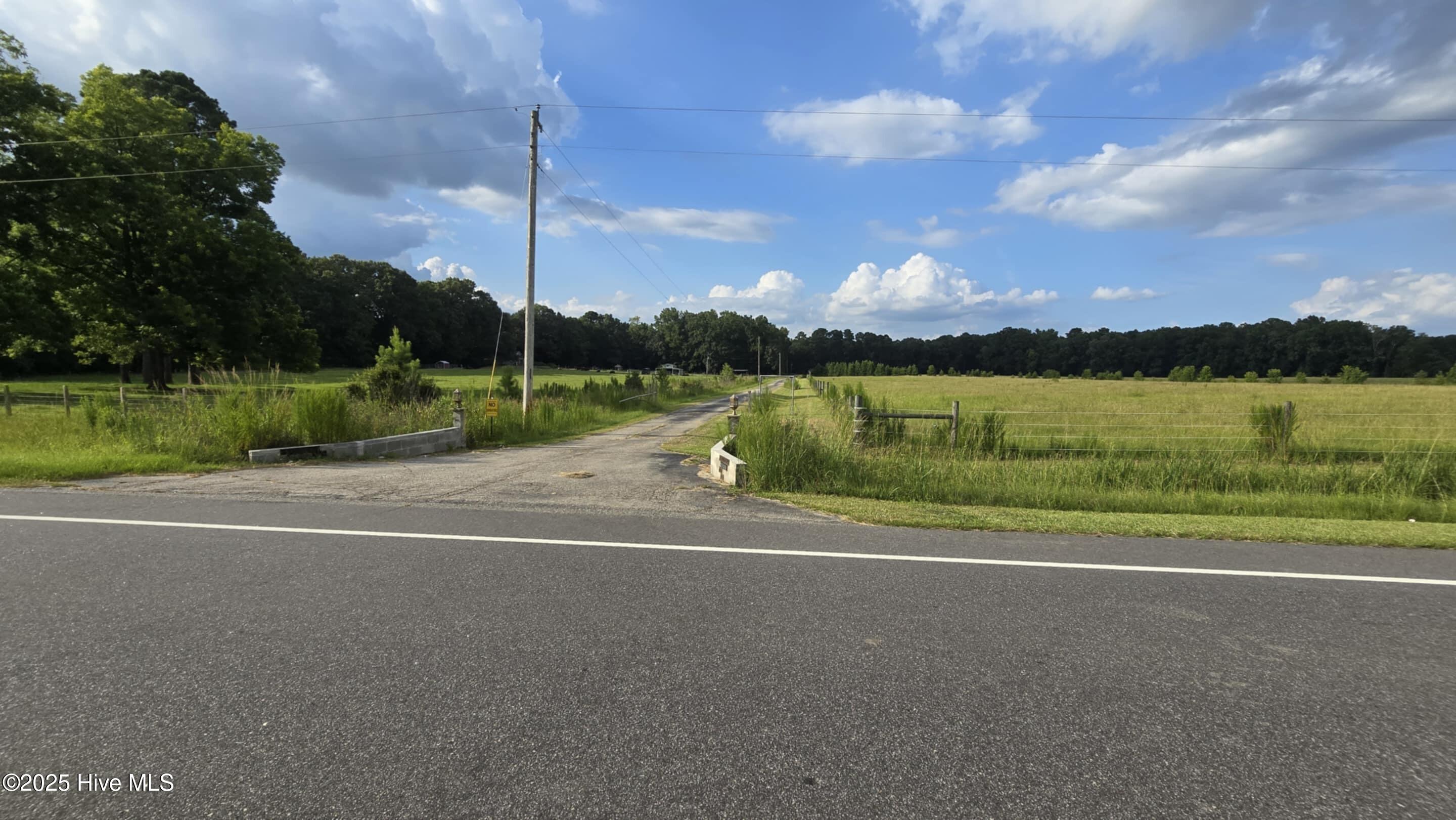 100522277 | Photo 63