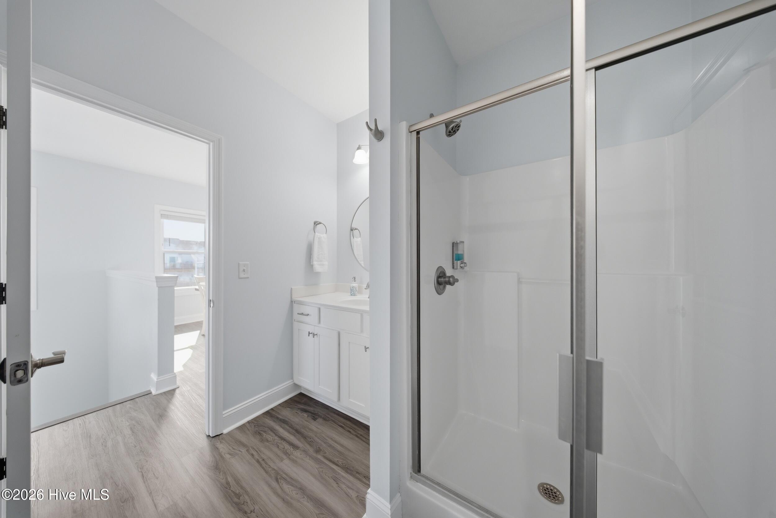 100565871 | Photo 44