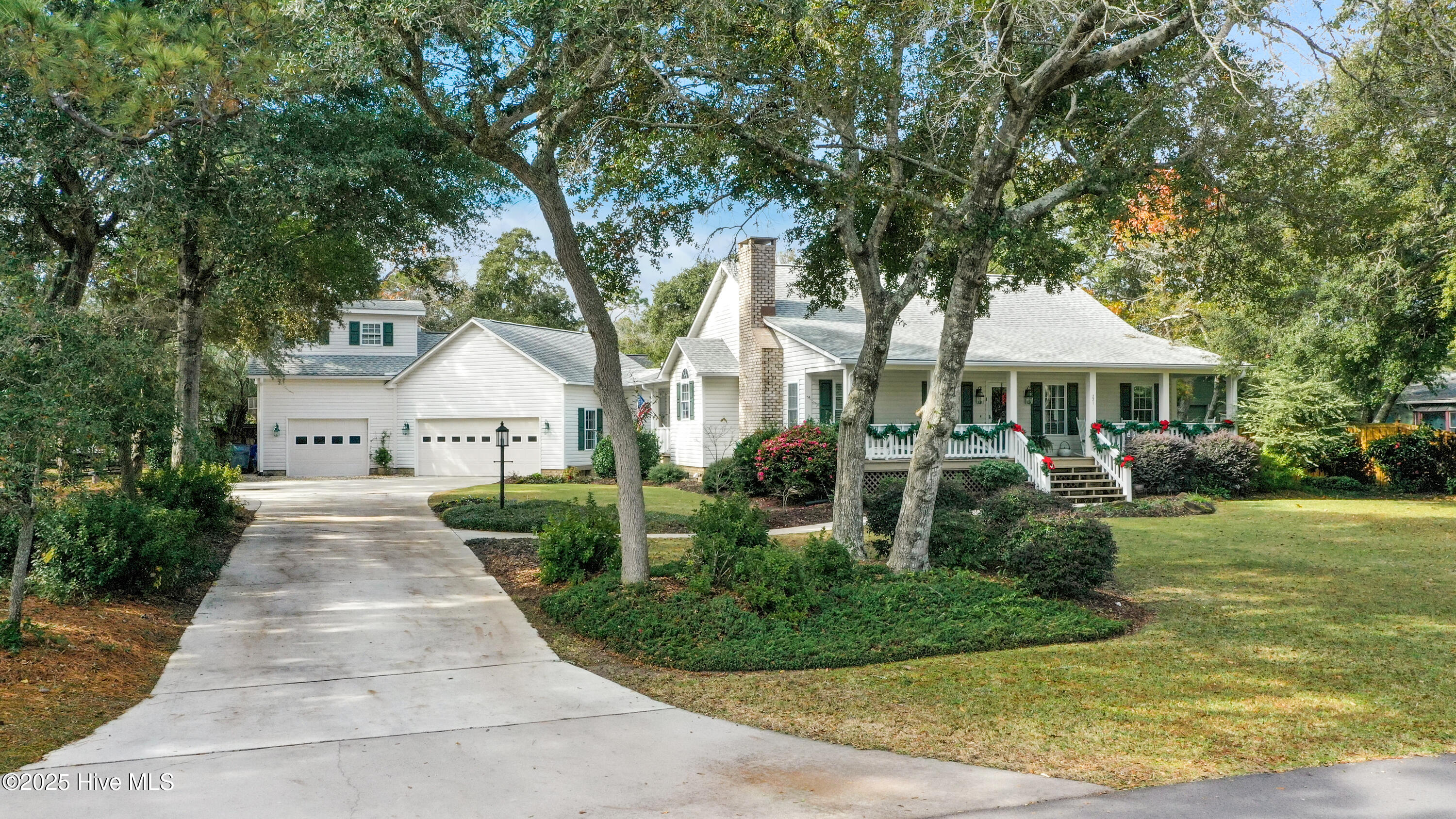 100544333 | Photo 43