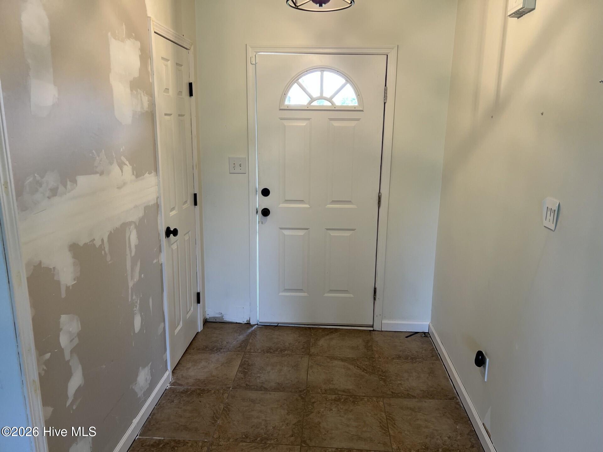 Foyer / Entry