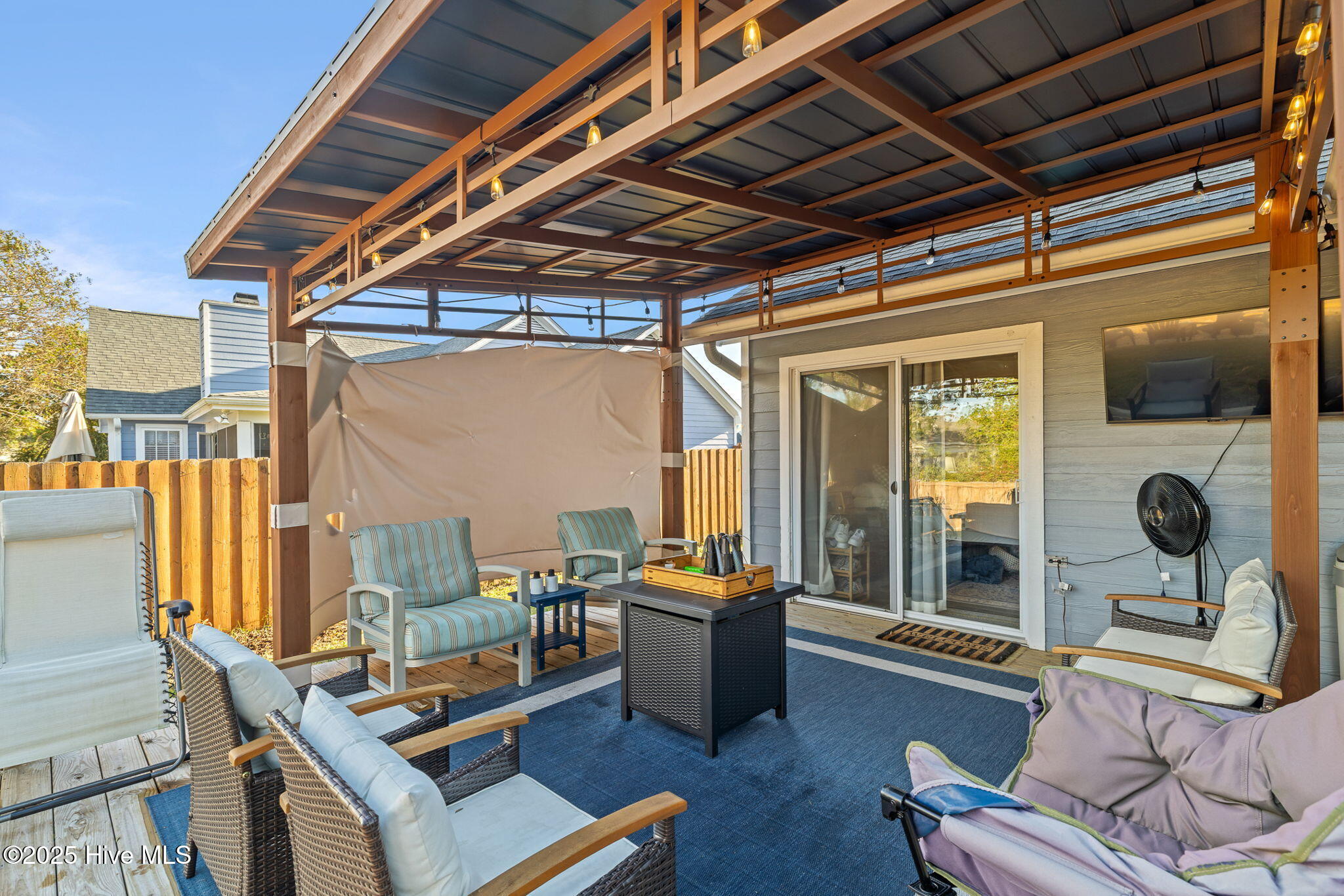 100539678 | Photo 32