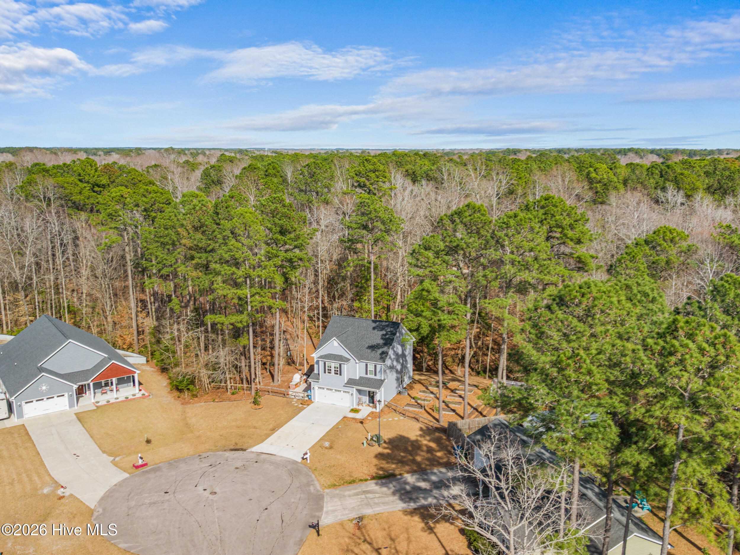 100558735 | Photo 52