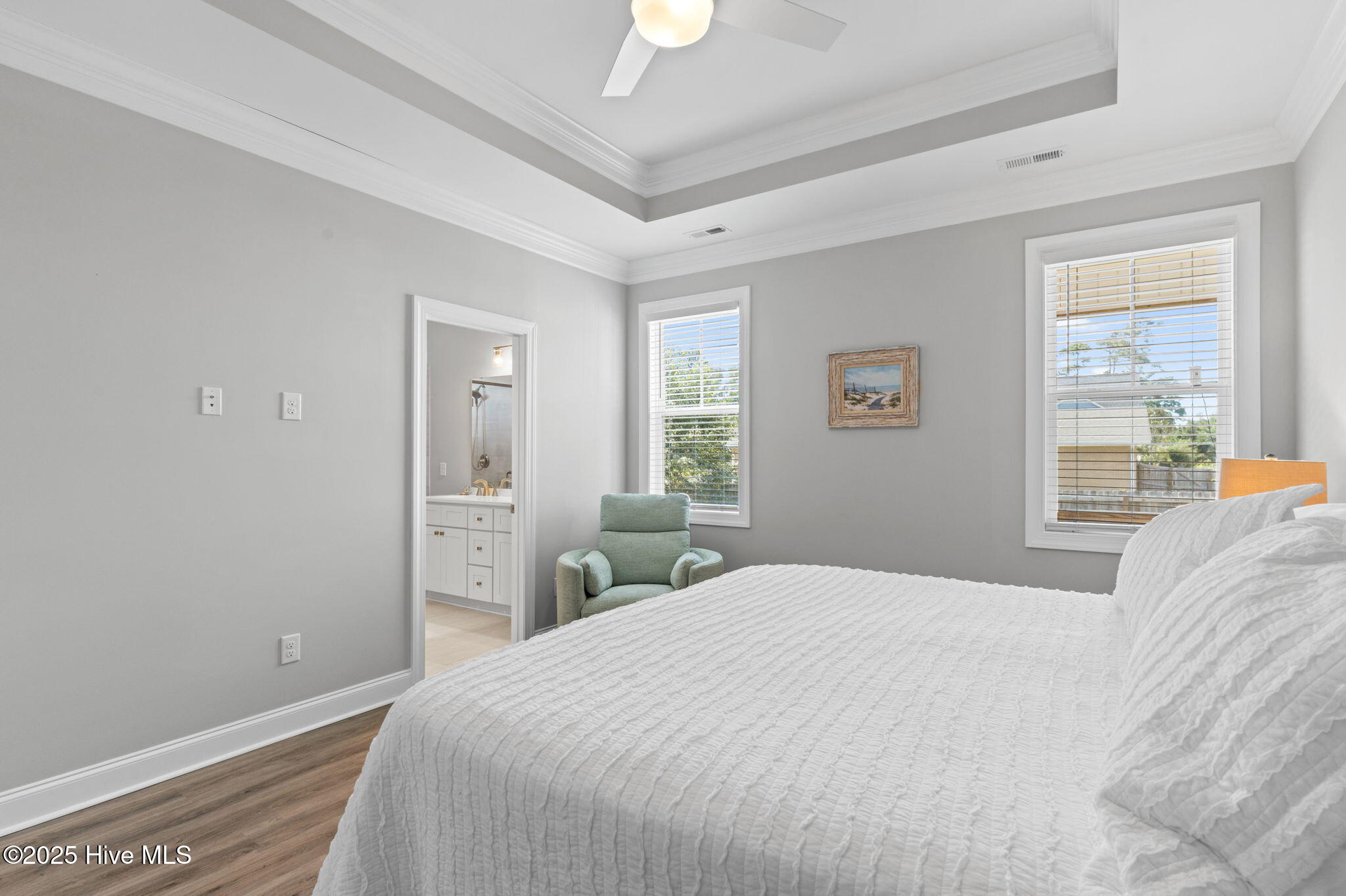 100535167 | Photo 16