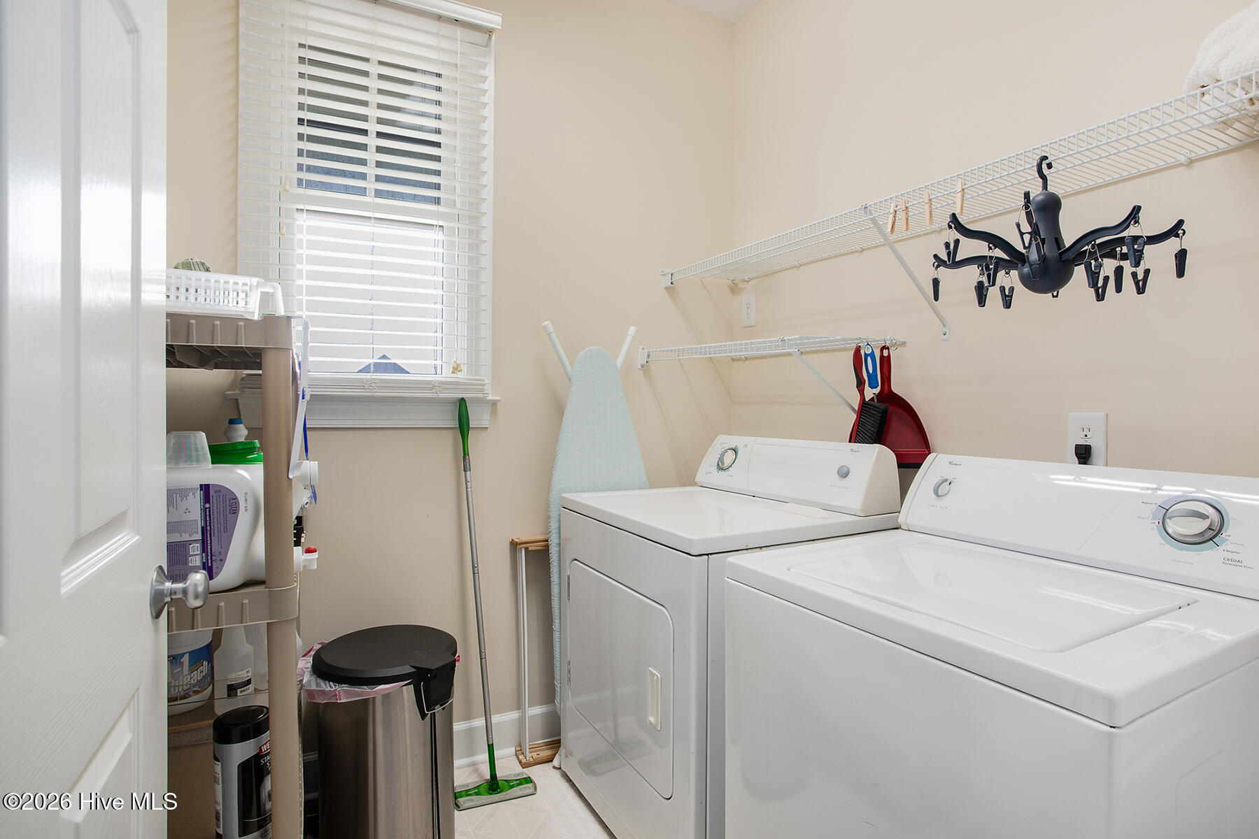 100563868 | Photo 13