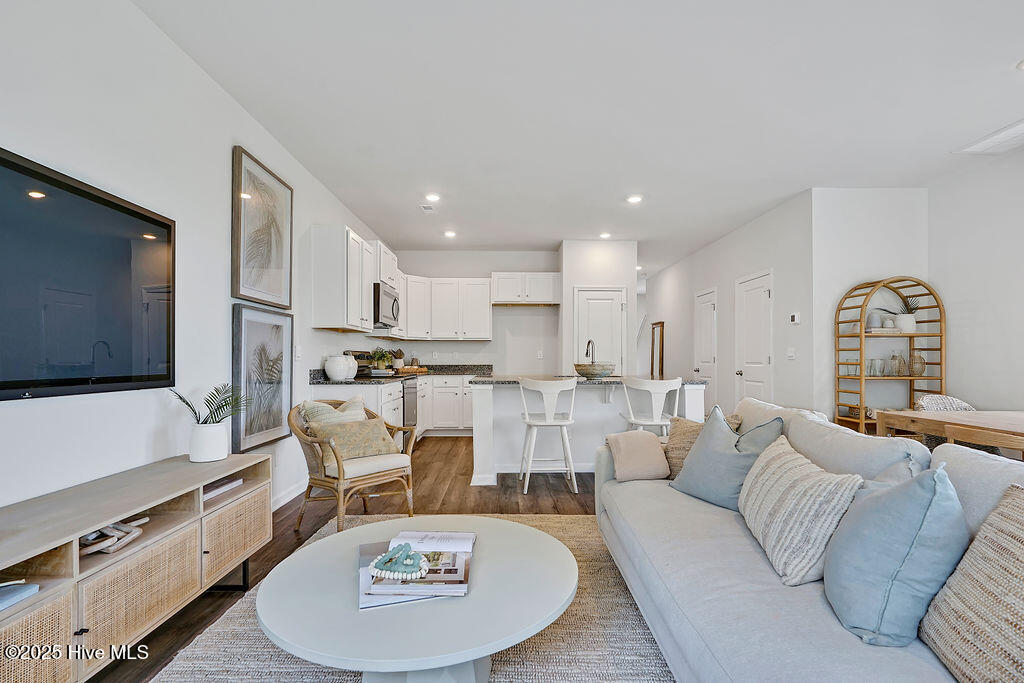 100517951 | Photo 14