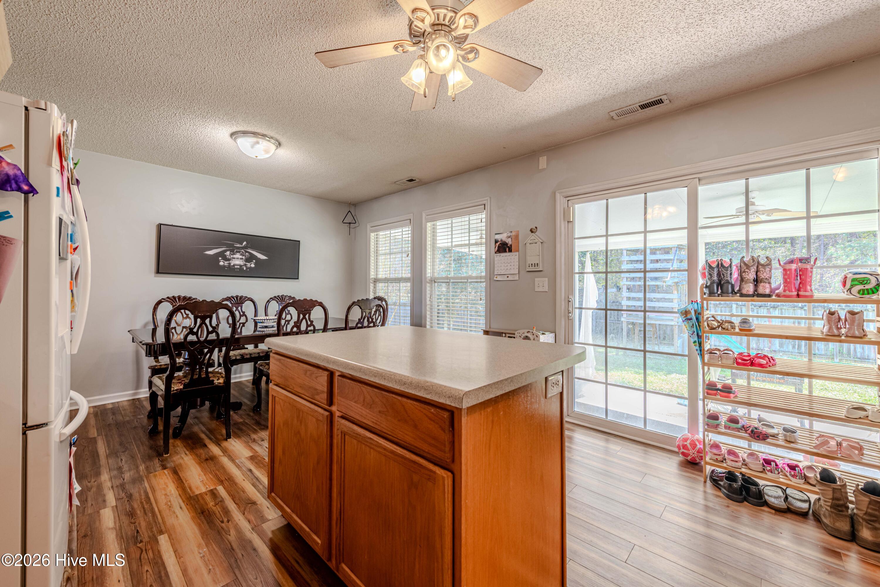 101 Barrington Court,Maple Hill