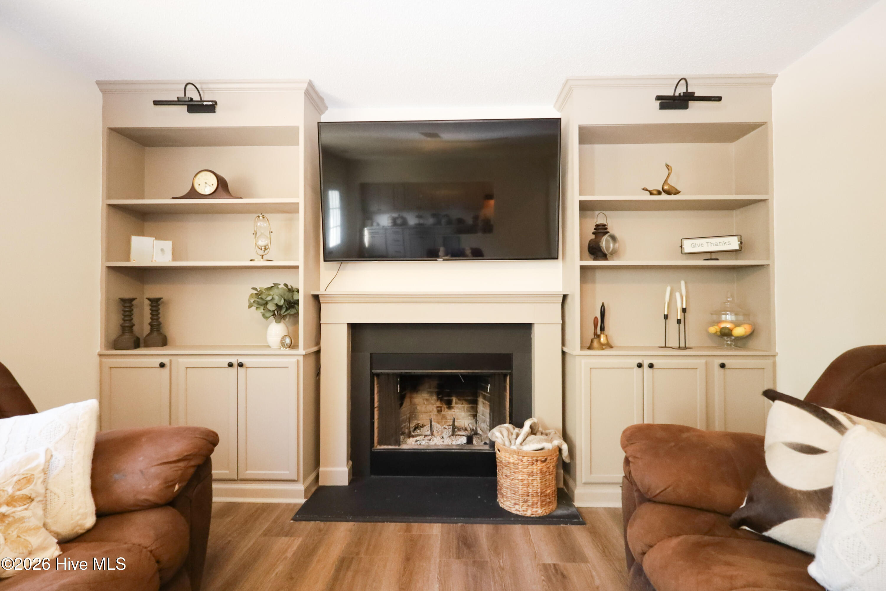 100549070 | Photo 12