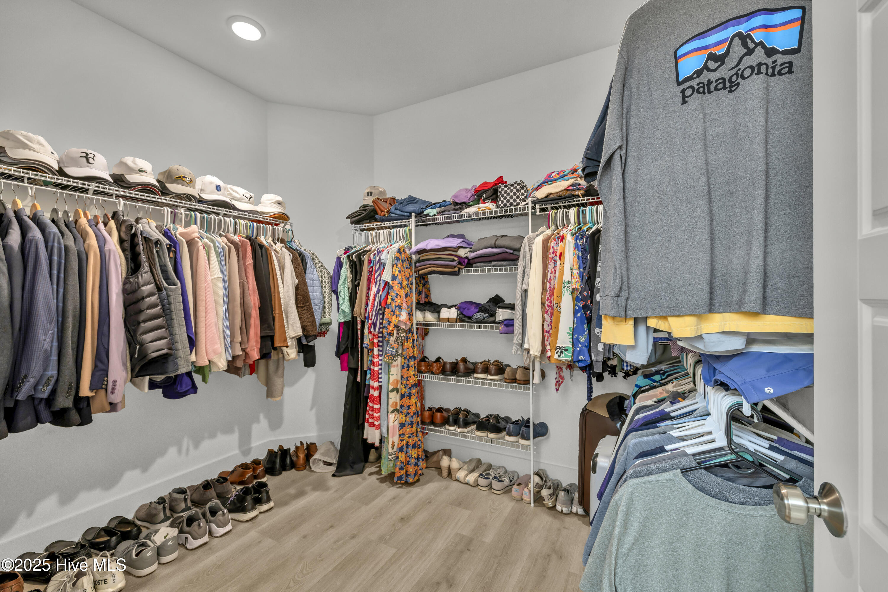 100541296 | Photo 20