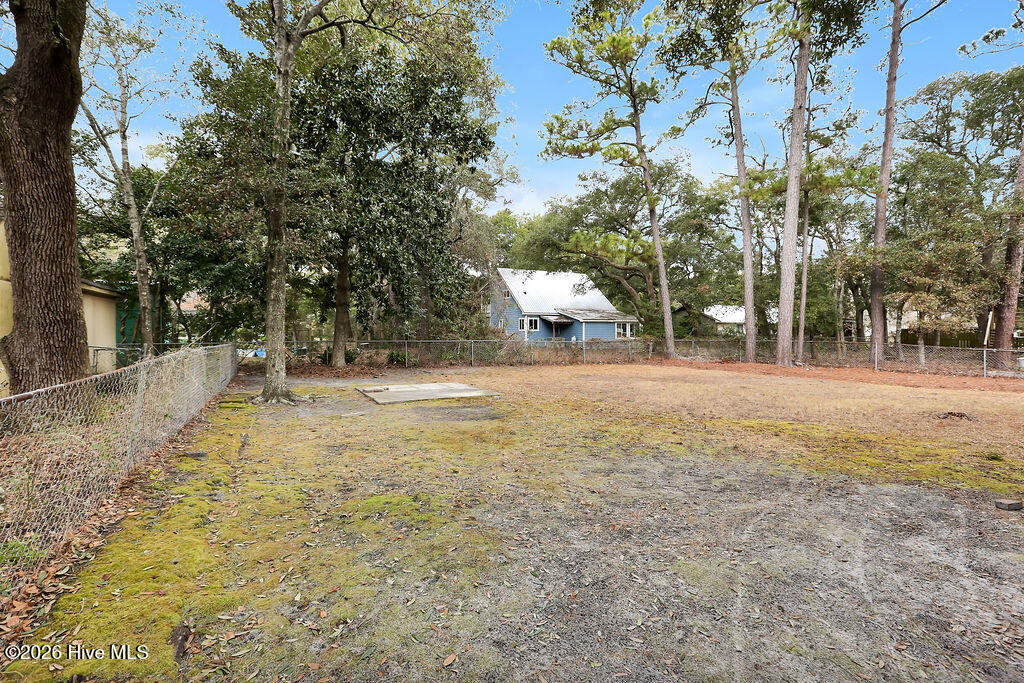 100555610 | Photo 14