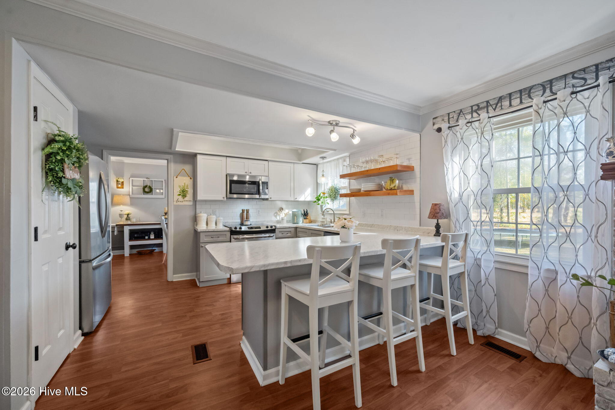 100547741 | Photo 17