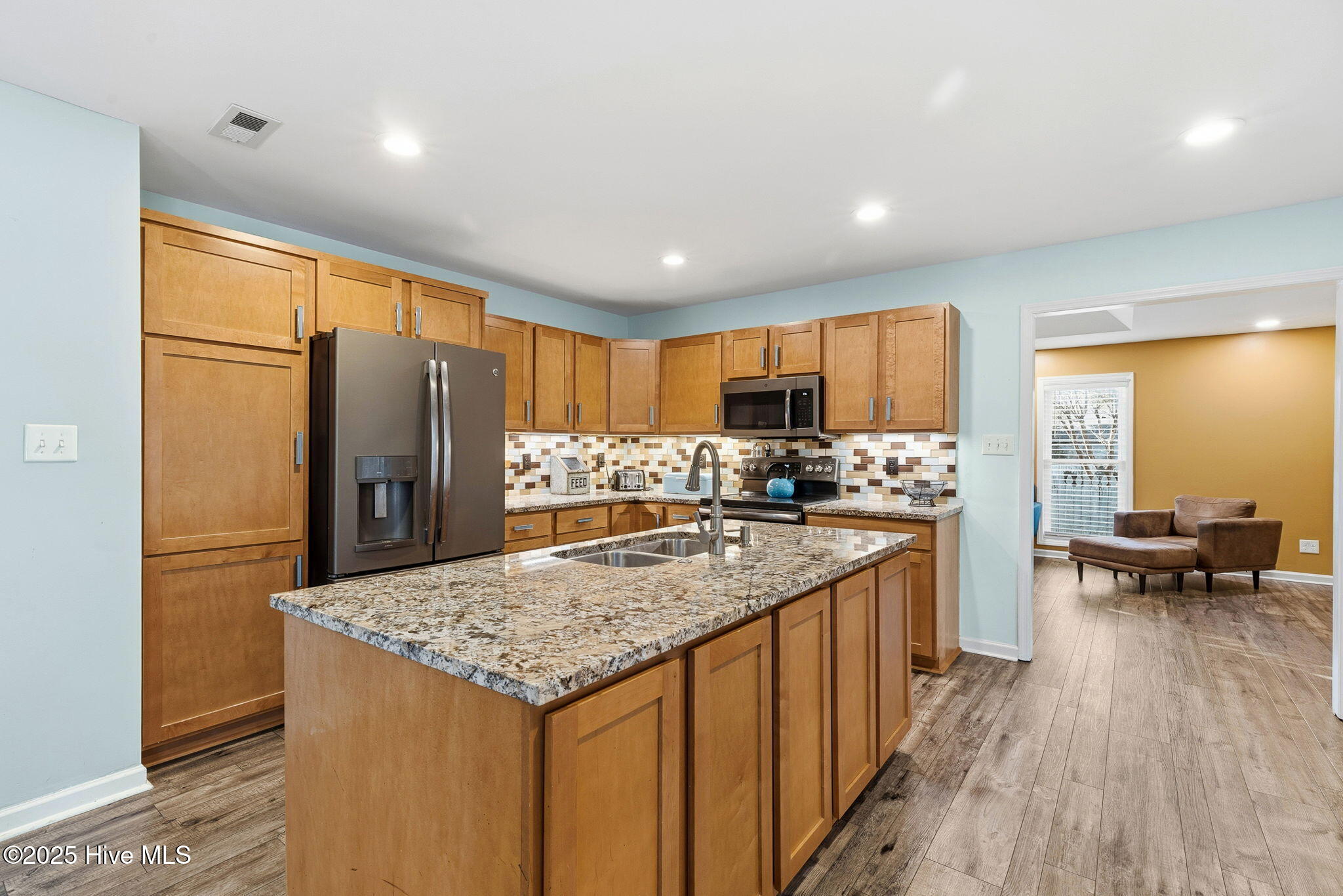 100545269 | Photo 17